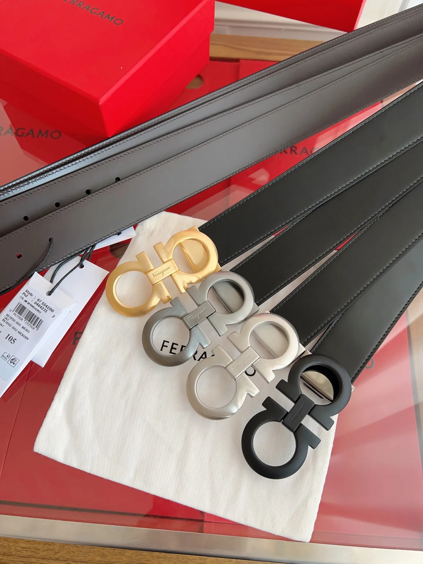 💰440💰Full set of packaging💰 💍Purchase grade Ferragamo 3.5cm original leather. Precision brass hardware upgraded version nfc chip, genuine factory IP plating! Original match
