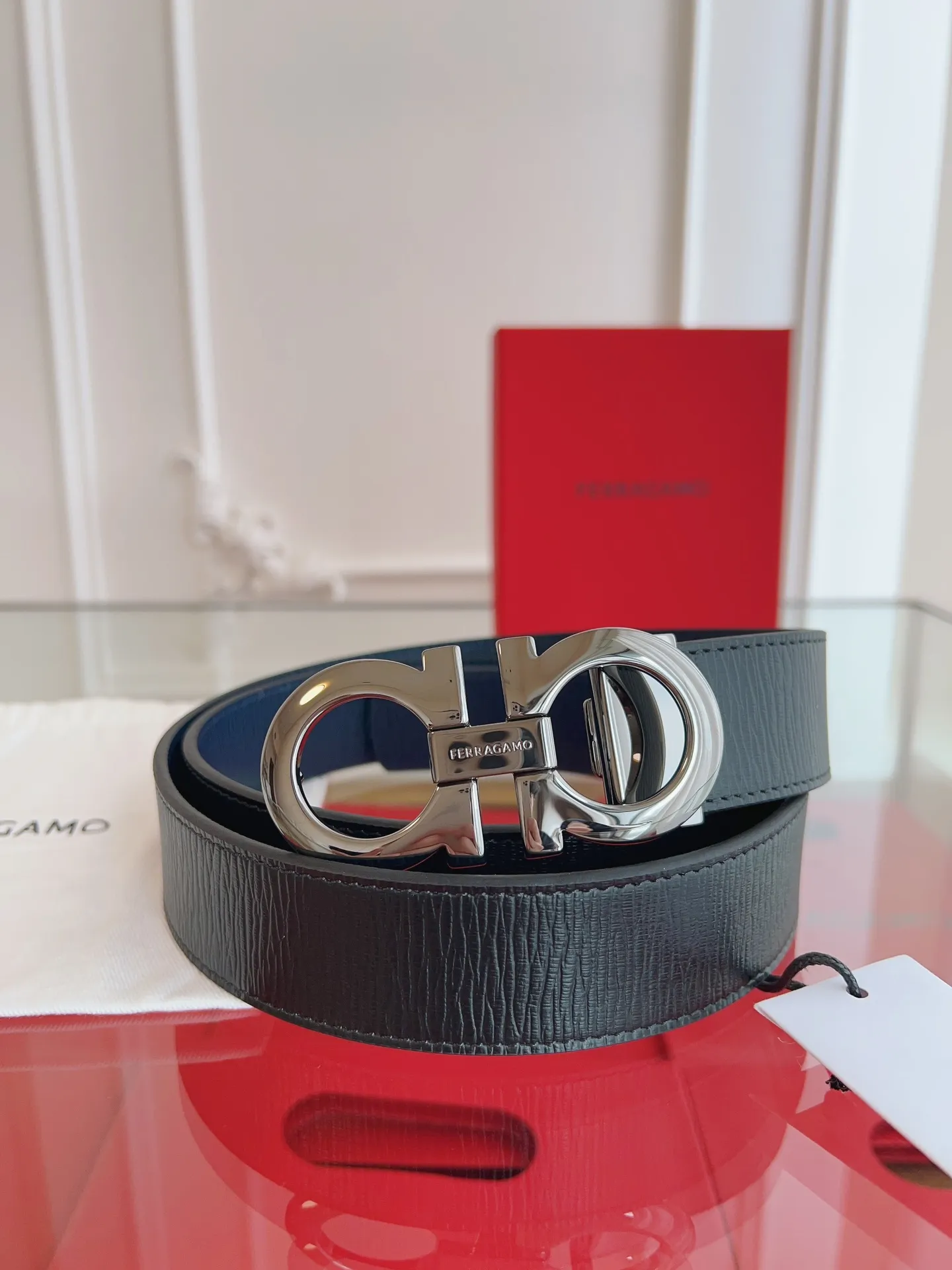 💰440💰Full set of packaging💰 💍Purchase grade Ferragamo 3.5cm original leather. Precision brass hardware upgraded version nfc chip, genuine factory IP plating! Original match