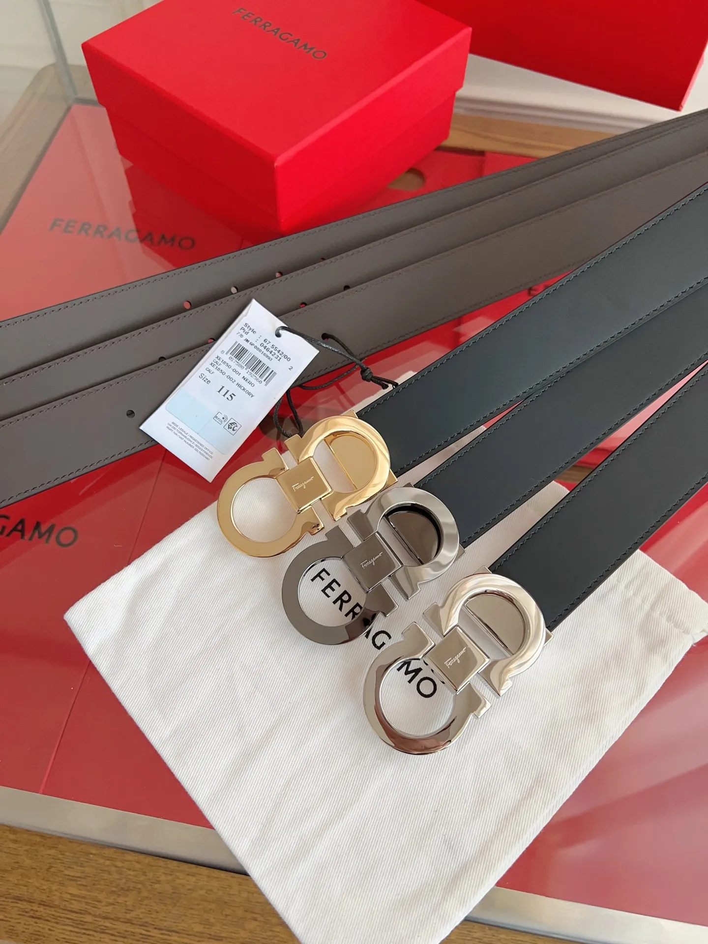 💰440💰Full set of packaging💰 💍Purchase grade Ferragamo 3.5cm original leather. Precision brass hardware upgraded version nfc chip, genuine factory IP plating! Original match
