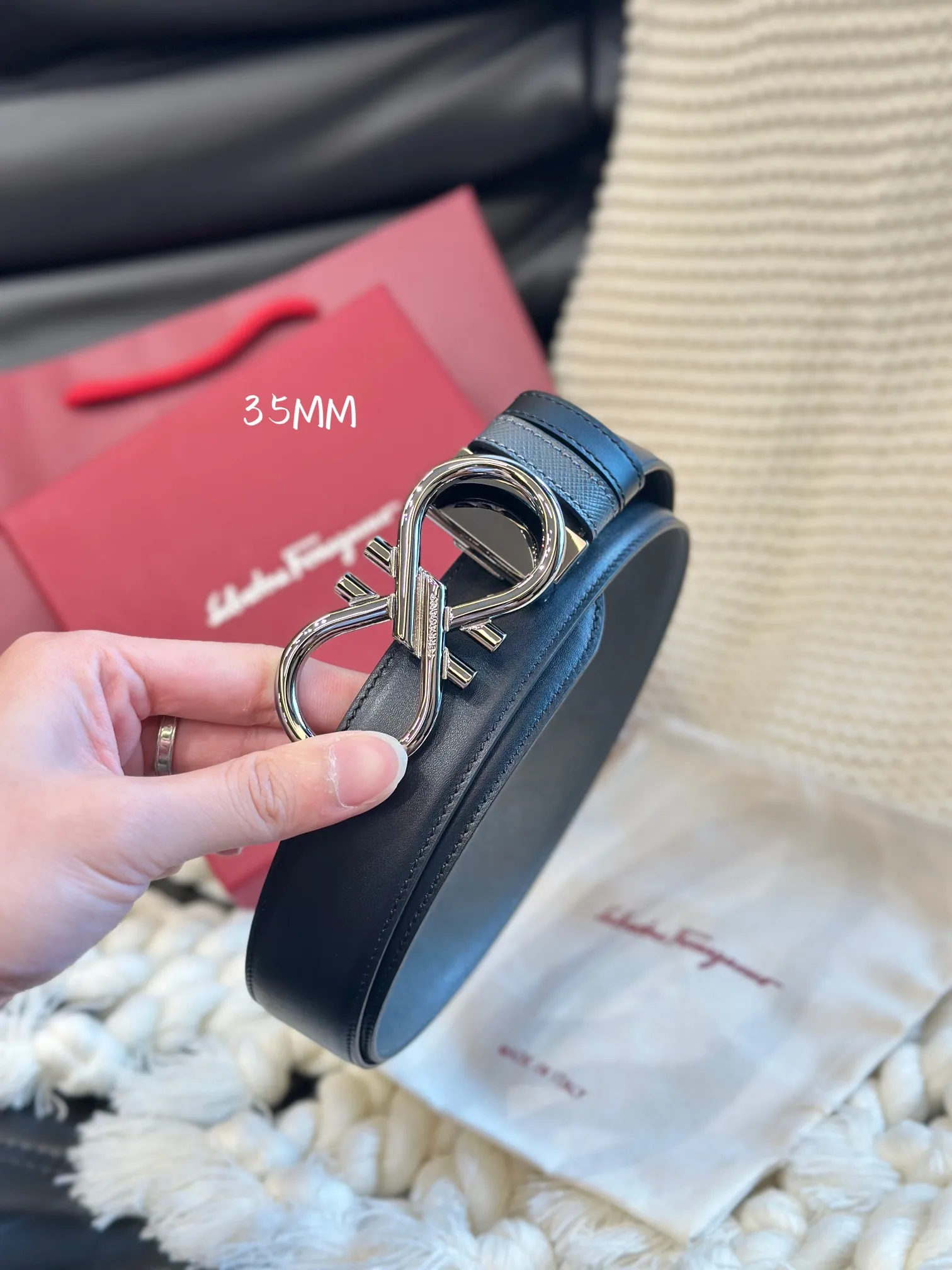 💰480💰Full package💰 💍Purchasing-grade FERRAGAMO⚡️🌹Smooth buckle belt 35MM wide⚡️🌹Double-sided imported first-layer cowhide, comfortable to the touch⚡️🌹Free cutting design