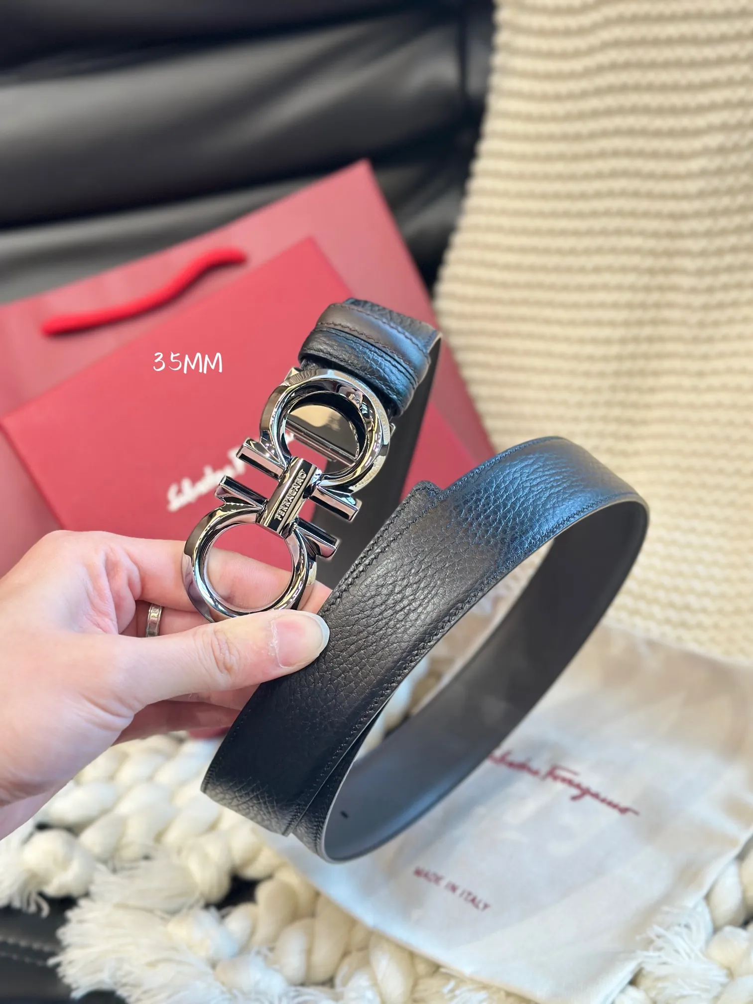 💰480💰Full package💰 💍Purchasing-grade FERRAGAMO⚡️🌹Smooth buckle belt 35MM wide⚡️🌹Double-sided imported first-layer cowhide, comfortable to the touch⚡️🌹Free cutting design
