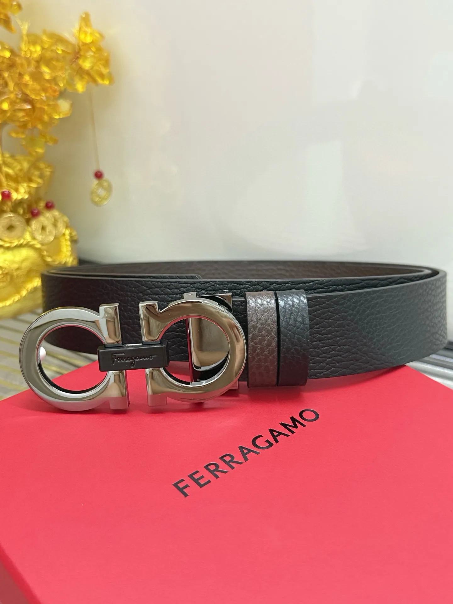 ✅Width: 𝟑.𝟱𝗰𝗺 ❑ Salvatore Ferragamo ❑ Supports 𝐍𝐅𝐂 anti-counterfeiting identification · Integrated chip identification on the plate and body ❗️ Can be used on both sides / length can be cut to the appropriate size Original imported calfskin + high-quality pure copper hardware buckle P460