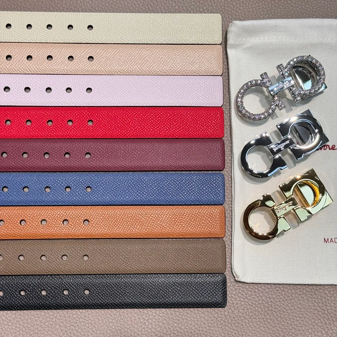 Ferragamo women's 2.5cm reversible belt is reversible and can be used perfectly in any style. The classic style will never go out of style.