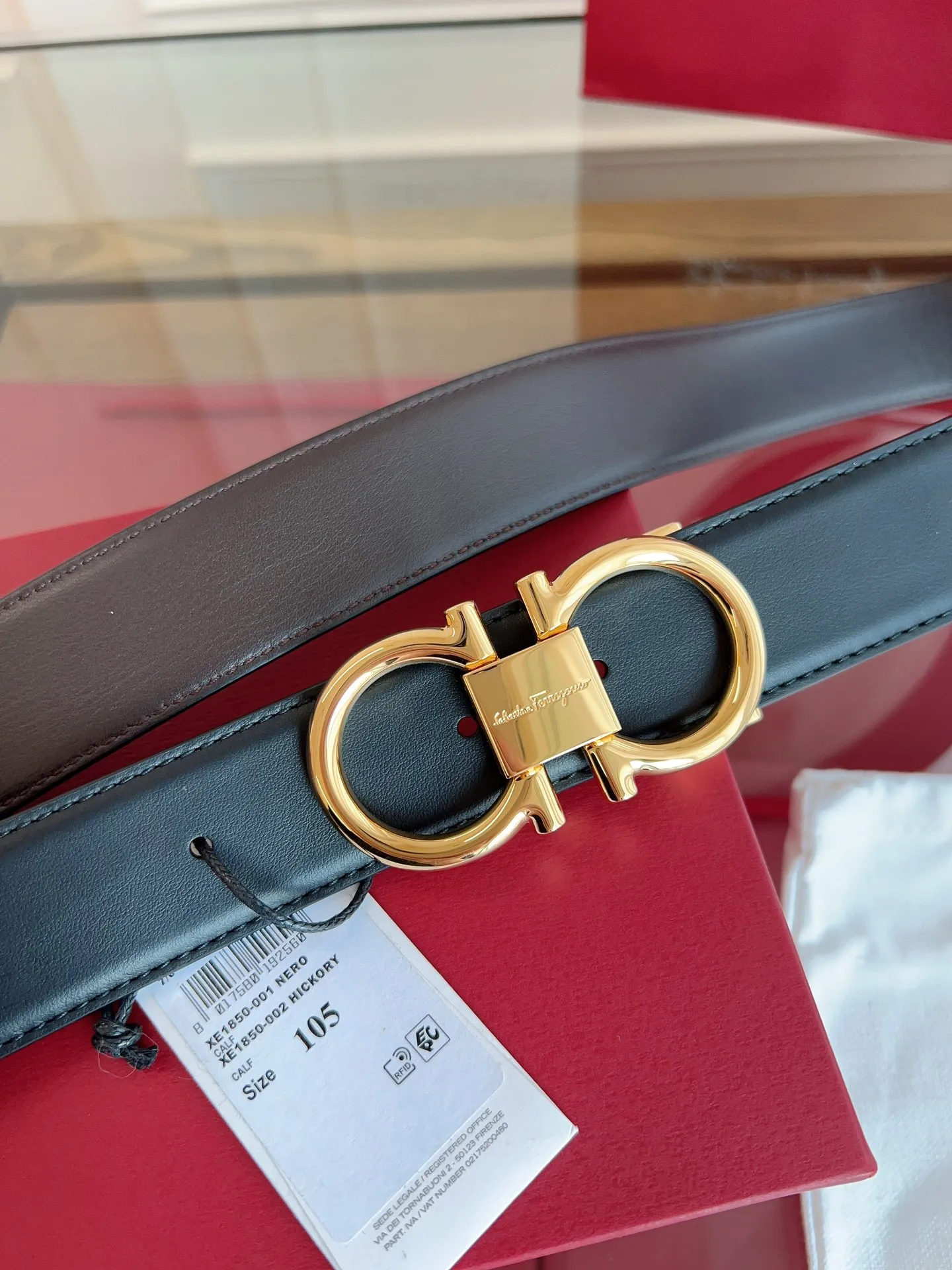 💰440💰Full set of packaging💰 💍Purchase grade Ferragamo 3.5cm original leather. Precision brass hardware upgraded version nfc chip, genuine factory IP plating! Original match