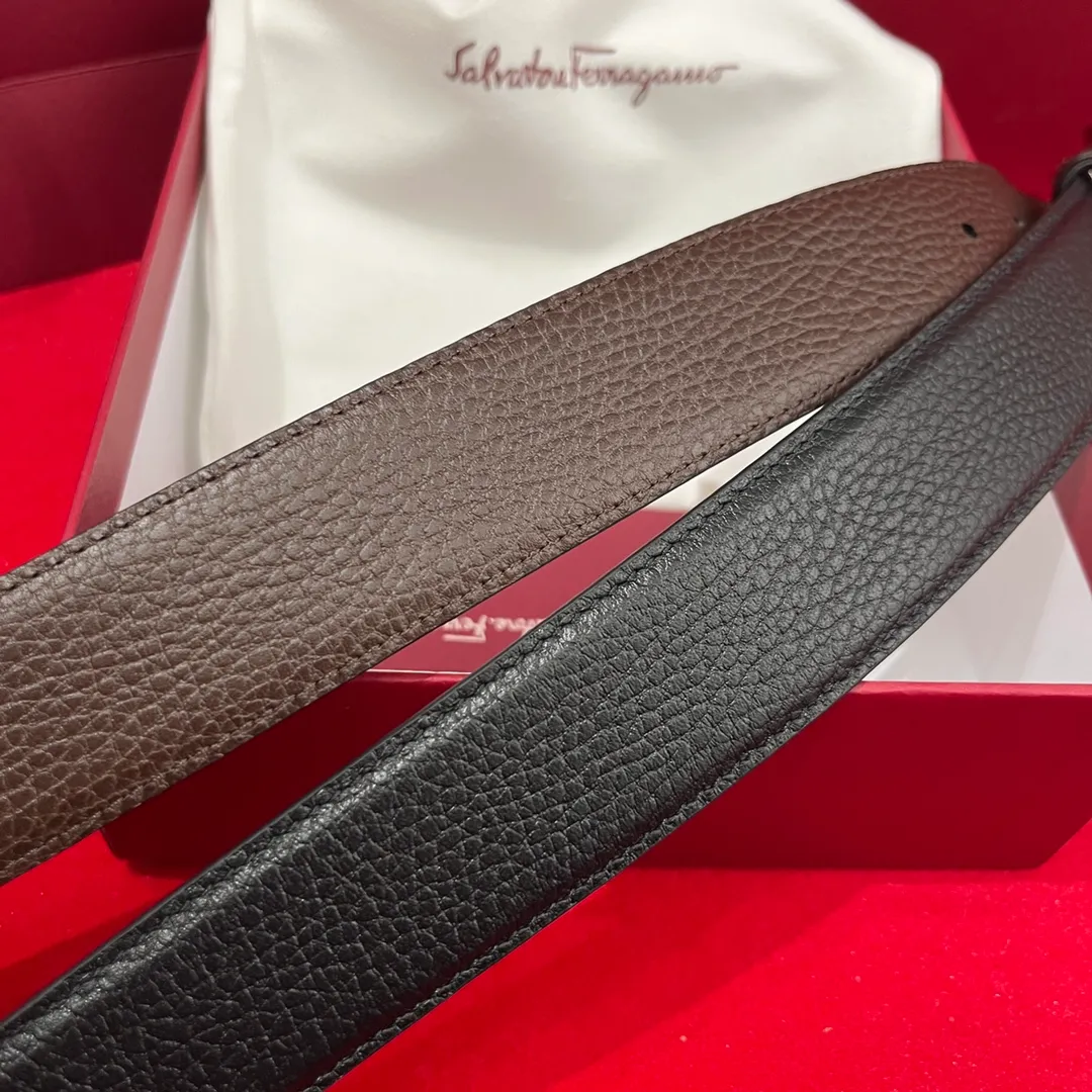 💰440💰Full package💰 💍Purchase level <Ferragamo> Ferragamo⚡️🌹Supports NXP chip scanning⚡️🌹Double-sided Italian imported original lychee pattern Non-market ordinary version Exquisite palladium-plated buckle⚡️🌹Width 35mm The belt is adjustable and can be cut as needed to achieve a slimming effect. Matches the original packaging of the picture