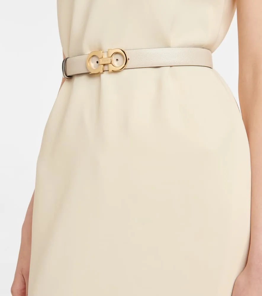 Ferragamo women's 2.5cm reversible belt is reversible and can be used perfectly in any style. The classic style will never go out of style.