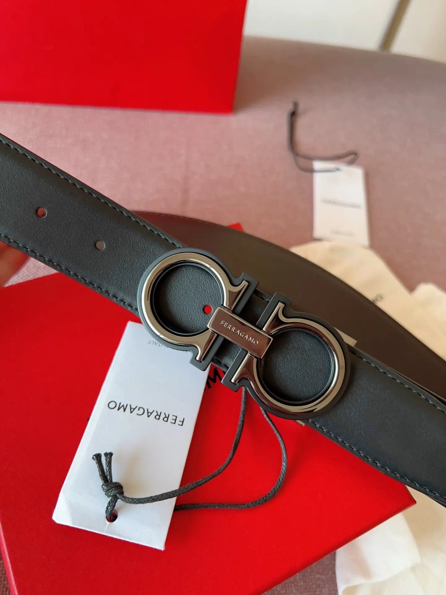 💰460💰Full package💰 💍Purchasing-grade Ferragamo⚡️🌹3.5cm original leather. Precision brass hardware upgraded version genuine factory IP plating! Original match,