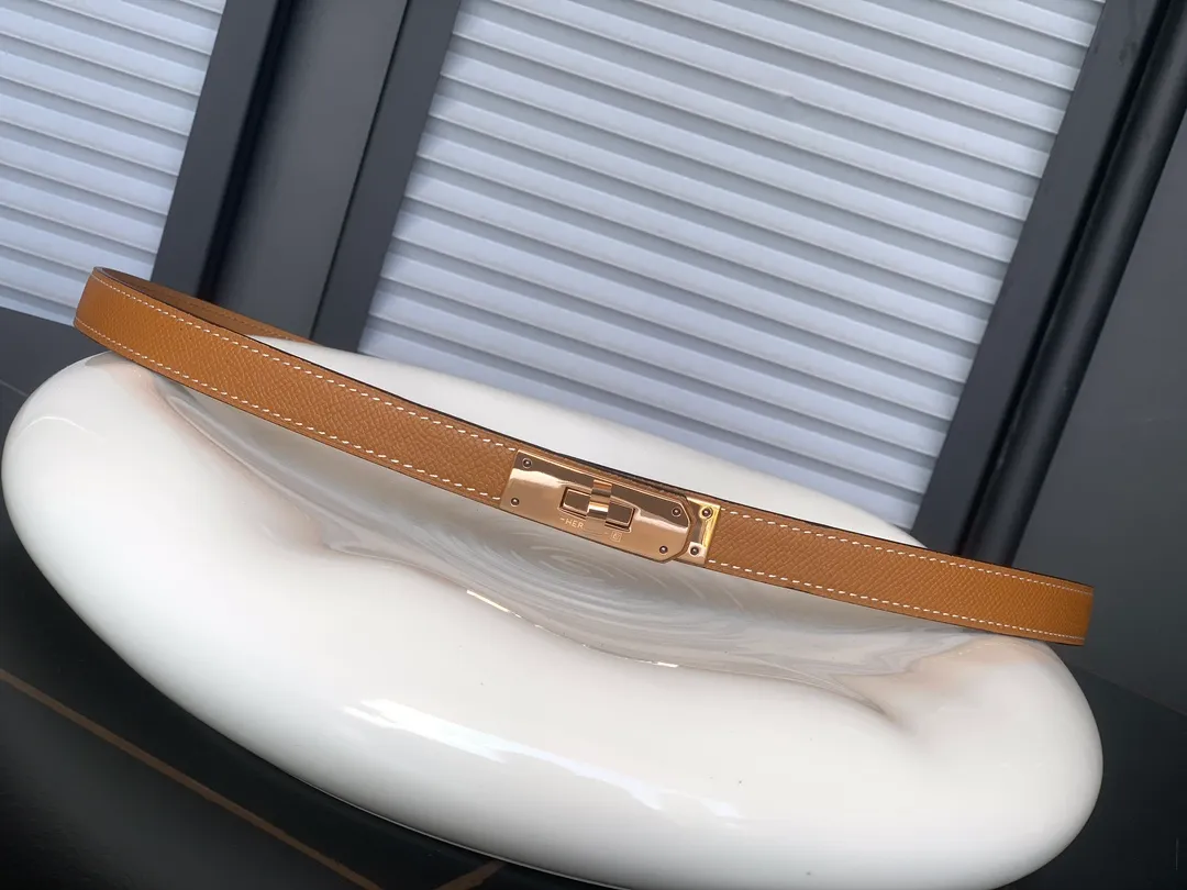 💰498💰Full package💰 💍Purchasing-grade Hermes⚡️🌹Kelly EPSOM imported calfskin⚡️🌹Width 1.8Cm! Discount gold, silver and rose gold in 3⃣️ colors! Adjustable length, one size fits all! summer boutique