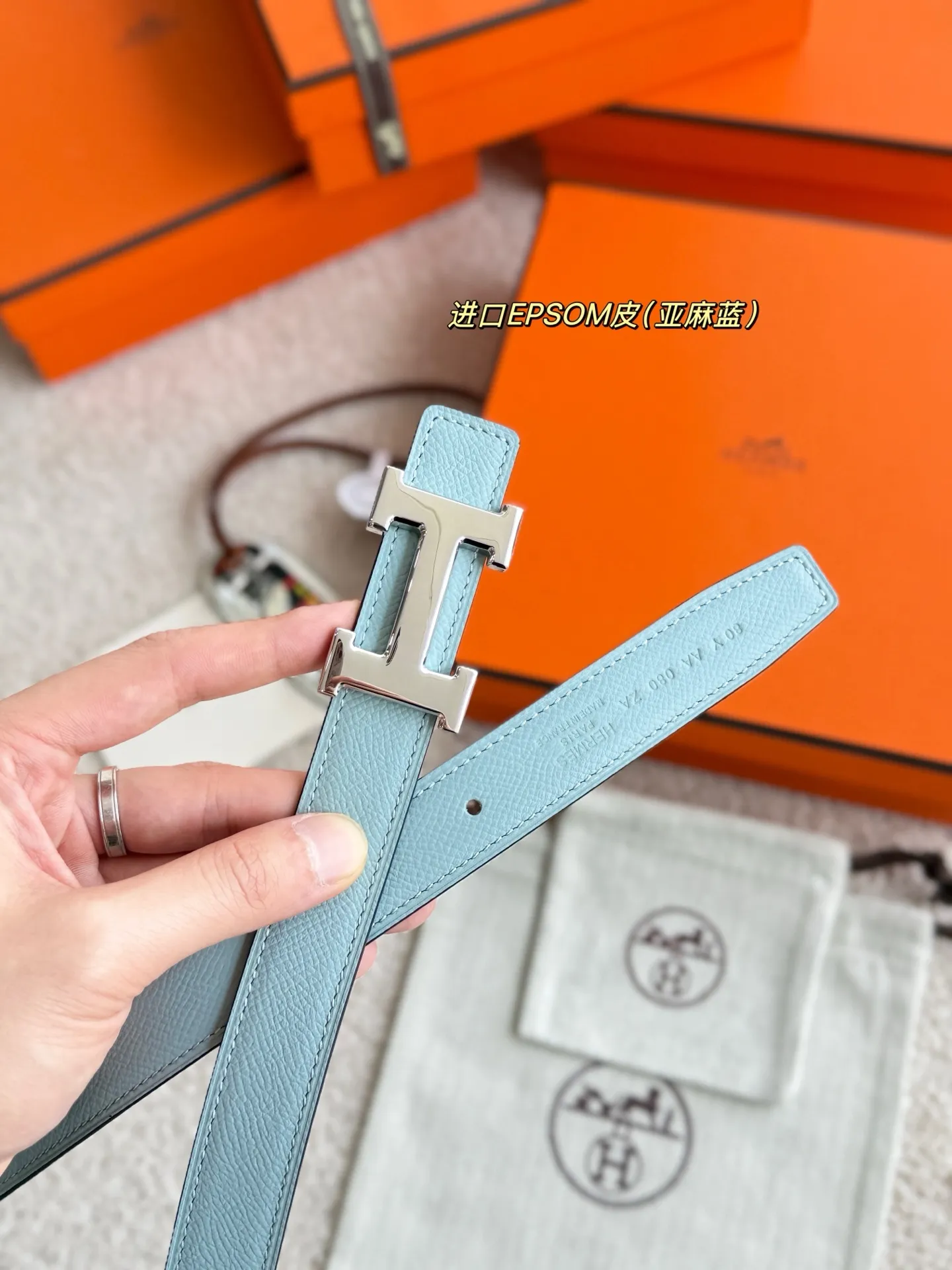💰440💰Full package💰 💍Purchase level Hermès⚡️🌹Linen blue Mini Constance boutique hardware with imported epsom leather Width 24MM Hermes women's belt is highly praised for its exquisite craftsmanship, high-quality materials and classic design. It is the top choice for women's belts. It is simple and elegant. The product has a delicate feel. It is not only a practical accessory, but also adds highlights to the overall look.
