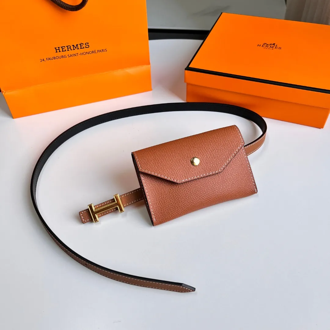 💍Purchasing agent Hermes official website version 1.3cm women's model 316 scalpel steel vacuum gold-plated stainless steel buckle [love] [love] P520💰 Buyer's experience: Kelly has always been a favorite element in the fashion circle, loved by all the experts! Hurry up and give your small waist a pair with a small bag, 75 to 100cm euros