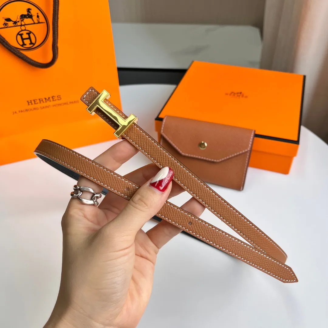 💍Purchasing agent Hermes official website version 1.3cm women's model 316 scalpel steel vacuum gold-plated stainless steel buckle [love] [love] P520💰 Buyer's experience: Kelly has always been a favorite element in the fashion circle, loved by all the experts! Hurry up and give your small waist a pair with a small bag, 75 to 100cm euros