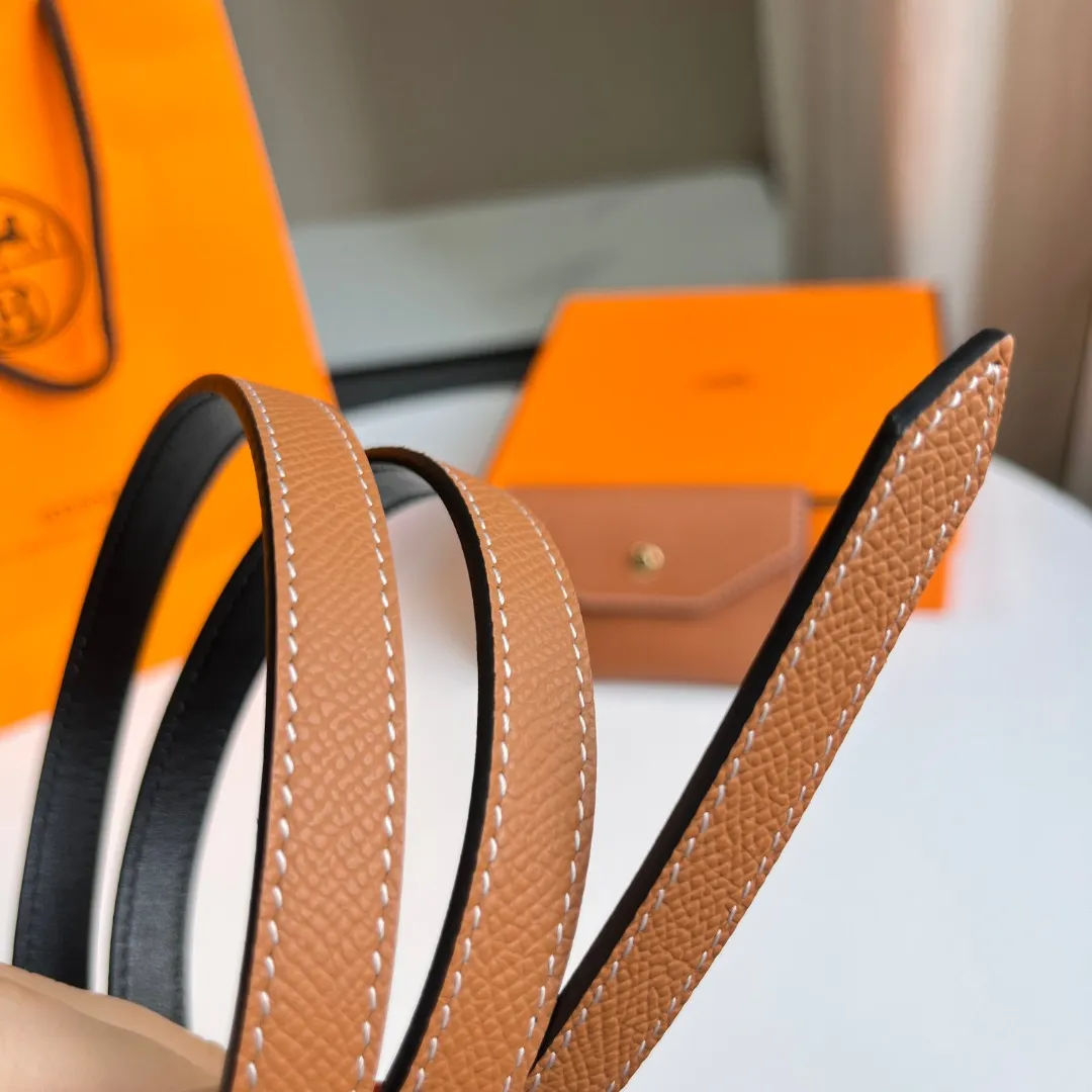 💍Purchasing agent Hermes official website version 1.3cm women's model 316 scalpel steel vacuum gold-plated stainless steel buckle [love] [love] P520💰 Buyer's experience: Kelly has always been a favorite element in the fashion circle, loved by all the experts! Hurry up and give your small waist a pair with a small bag, 75 to 100cm euros