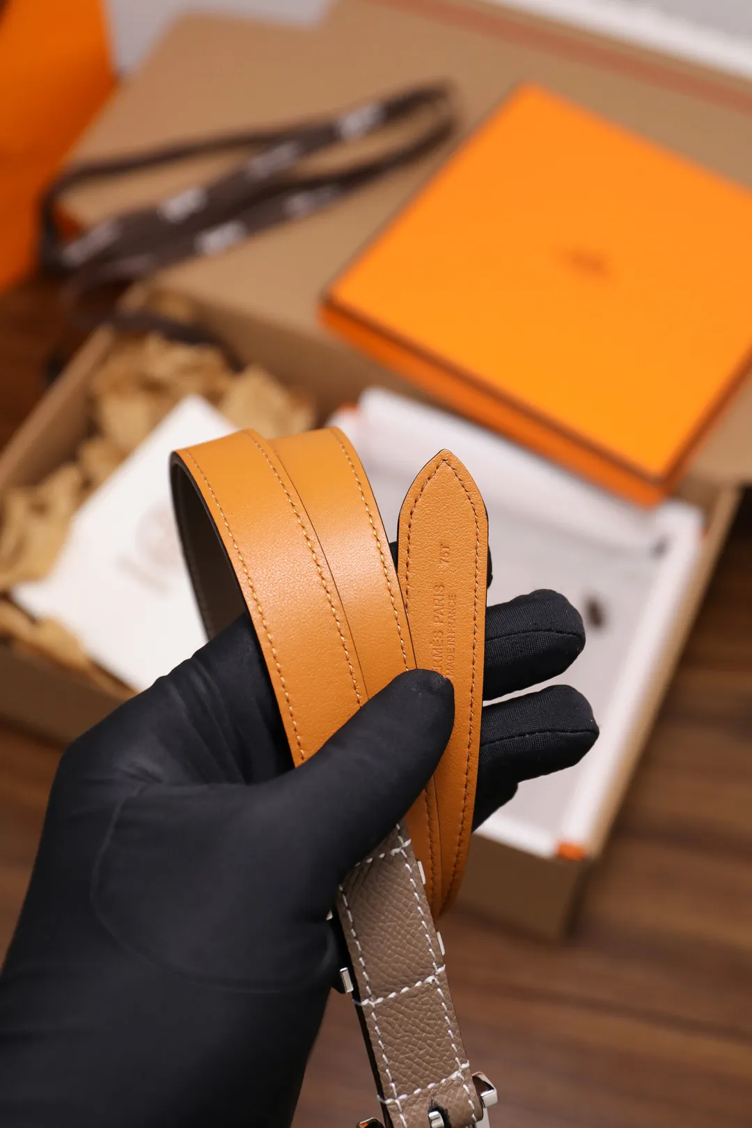 💰480💰Full package💰 💍Purchase level Hermès ⚡️🌹Ladies belt, width 2.0CM, top layer EP palm print calfskin with imported leather sole, fine workmanship, good quality. It's the perfect choice to pair with dresses and casual pants. Color; three colors, buckle: gold, silver, size: 90-110CM