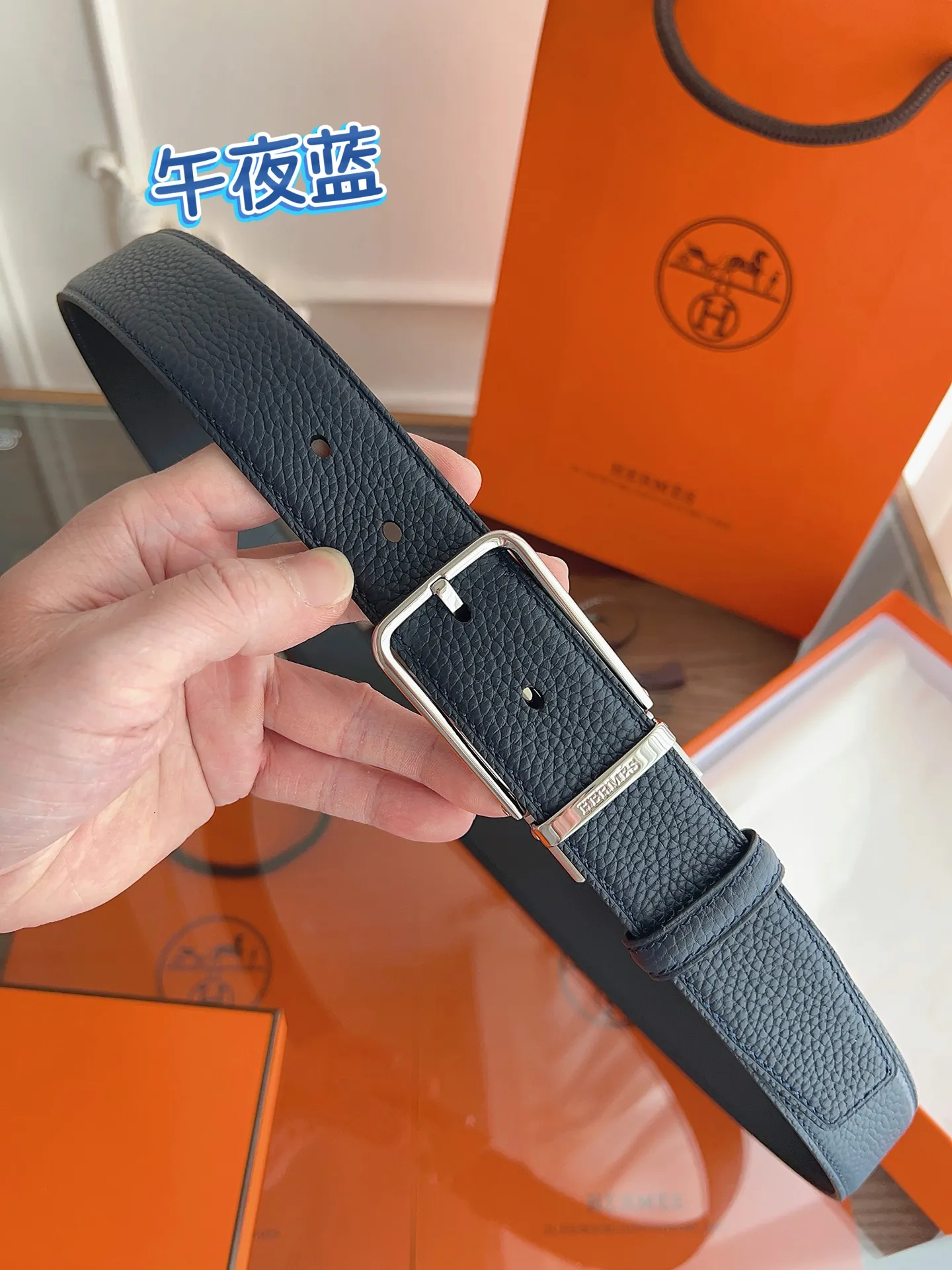💰480💰Full package💰 💍Purchasing grade Hermes HERMES⚡️🌹Latest design Purchasing quality The belt is made of imported high-quality Togo leather, with a fine steel metal traditional small pin buckle. The craftsmanship details are in place. Pay attention to details and never lose to details. Width 3.5cm