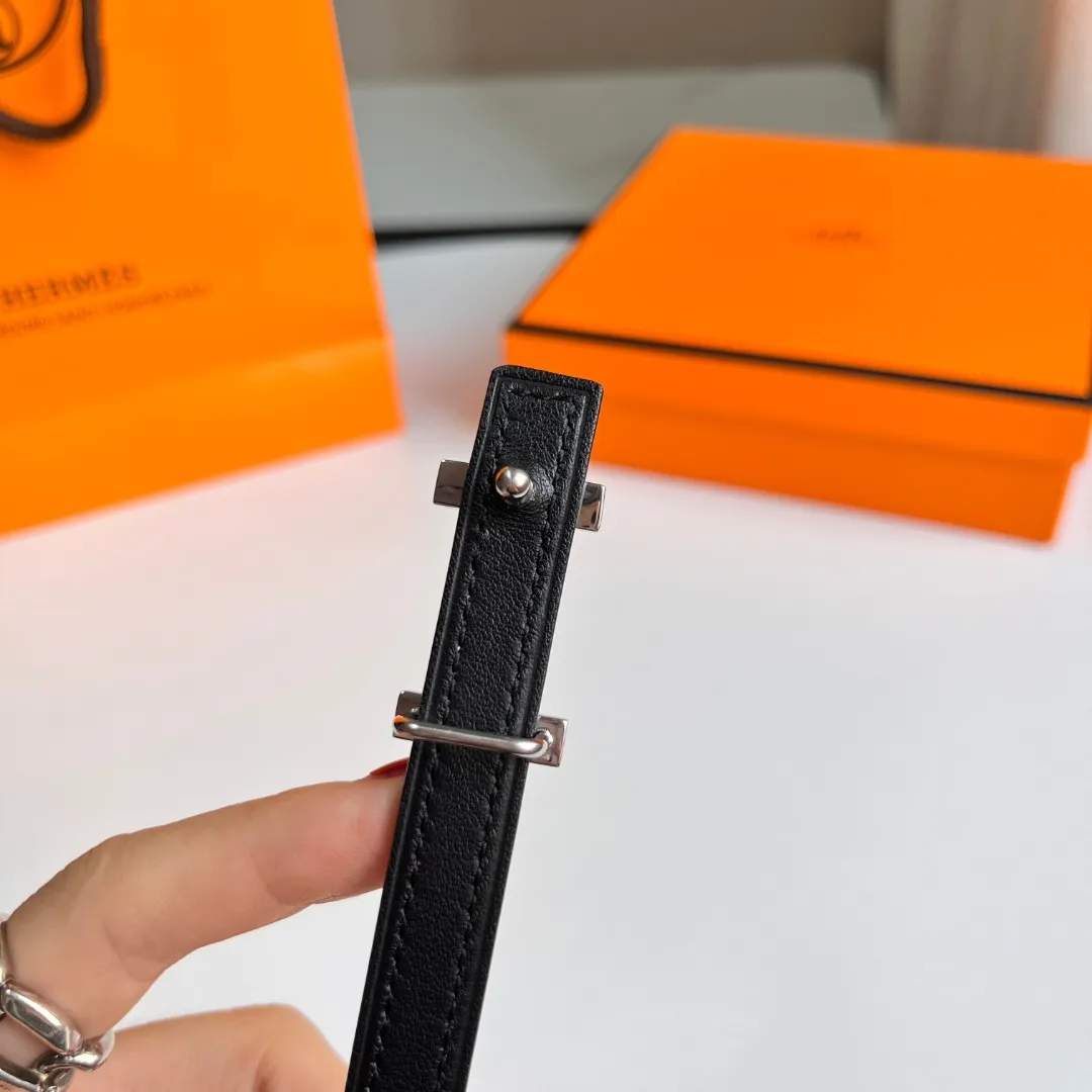 💍Purchasing agent Hermes official website version 1.3cm women's model 316 scalpel steel vacuum gold-plated stainless steel buckle [love] [love] P520💰 Buyer's experience: Kelly has always been a favorite element in the fashion circle, loved by all the experts! Hurry up and give your small waist a pair with a small bag, 75 to 100cm euros