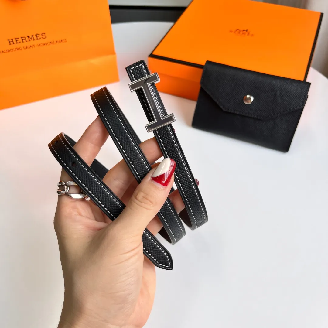 💍Purchasing agent Hermes official website version 1.3cm women's model 316 scalpel steel vacuum gold-plated stainless steel buckle [love] [love] P520💰 Buyer's experience: Kelly has always been a favorite element in the fashion circle, loved by all the experts! Hurry up and give your small waist a pair with a small bag, 75 to 100cm euros