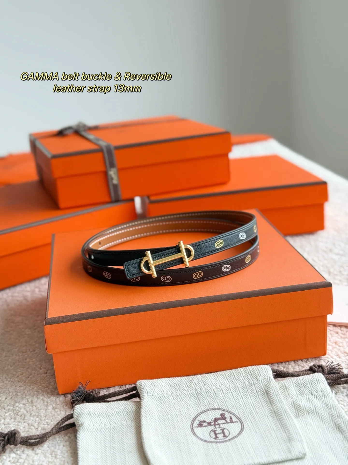 💰480💰Full set of packaging💰 💍Purchase level Hermès ❤️New style❤️ GAMMA boutique hardware with imported Epsom leather Width 13MM Hermes women's belt is highly praised for its exquisite craftsmanship, high-quality materials and classic design. It is the top choice for women's belts. It is simple and elegant. The product has a delicate feel. It is not only a practical accessory, but also adds highlights to the overall look.