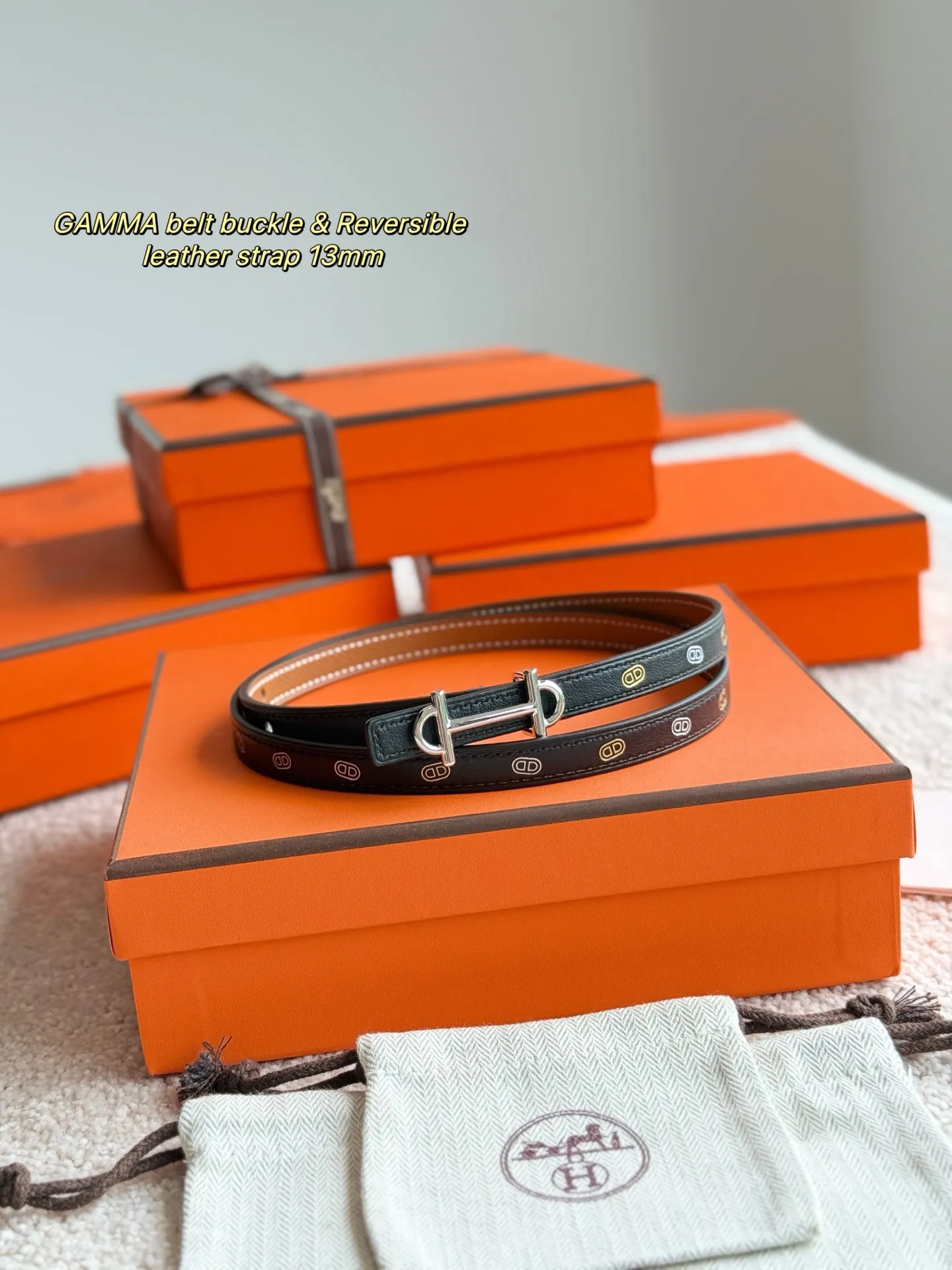 💰480💰Full set of packaging💰 💍Purchase level Hermès ❤️New style❤️ GAMMA boutique hardware with imported Epsom leather Width 13MM Hermes women's belt is highly praised for its exquisite craftsmanship, high-quality materials and classic design. It is the top choice for women's belts. It is simple and elegant. The product has a delicate feel. It is not only a practical accessory, but also adds highlights to the overall look.