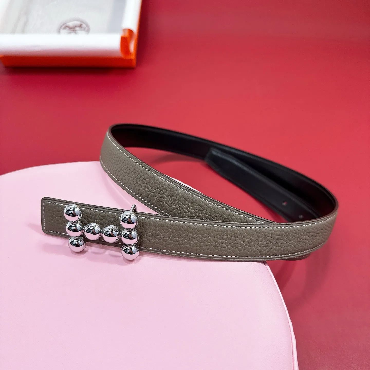 💰440💰Full package💰 💍Purchasing agent grade Hermès simple dual-purpose leather girl's pebbled belt, accessories 2.5cm H stainless steel dual-purpose leather H buckle belt!