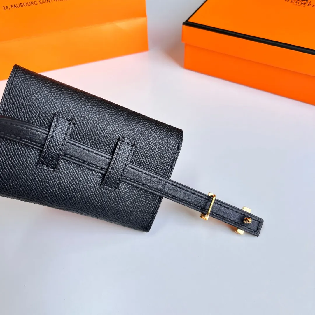 💍Purchasing agent Hermes official website version 1.3cm women's model 316 scalpel steel vacuum gold-plated stainless steel buckle [love] [love] P520💰 Buyer's experience: Kelly has always been a favorite element in the fashion circle, loved by all the experts! Hurry up and give your small waist a pair with a small bag, 75 to 100cm euros