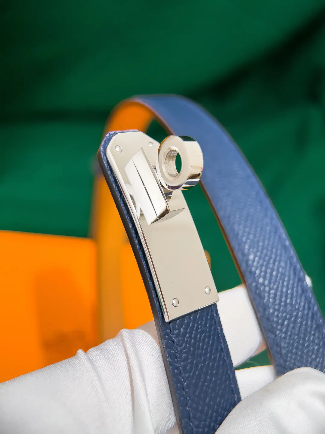 💰498💰Full package💰 💍Purchase level Hermès ⚡️🌹Kelly classic women's belt Width 1.8cm Classic elastic belt (one size fits all) Top layer EP palm print calfskin with golden brown calfskin bottom, semi-hand-sewn. Stainless steel buckle (gold silver)
