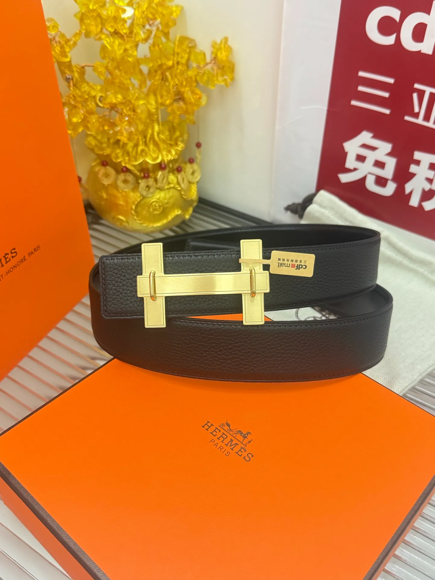 ✅Width: 𝟯.𝟴𝗰𝗺 ❑ Hermès « Comes with a full set of 🛍 original packaging at the counter » Original imported 𝐓𝐎𝐆𝐎 calfskin + fine pure steel ❑ Purchasing genuine goods · Fine and perfect wiring, exquisite and neat details ❗️Original high quality P480