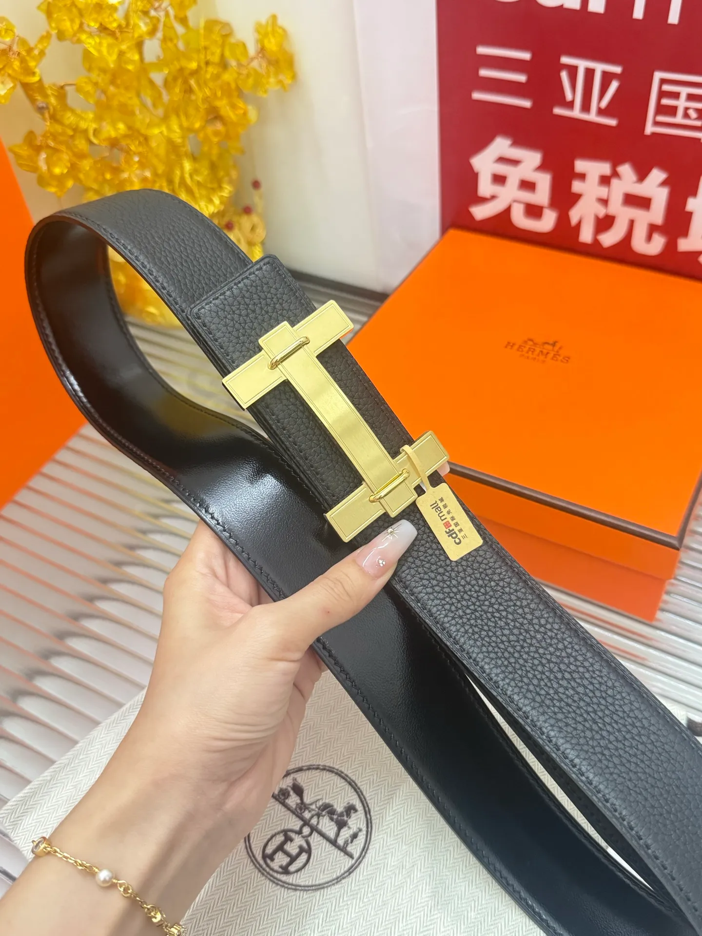 ✅Width: 𝟯.𝟴𝗰𝗺 ❑ Hermès « Comes with a full set of 🛍 original packaging at the counter » Original imported 𝐓𝐎𝐆𝐎 calfskin + fine pure steel ❑ Purchasing genuine goods · Fine and perfect wiring, exquisite and neat details ❗️Original high quality P480