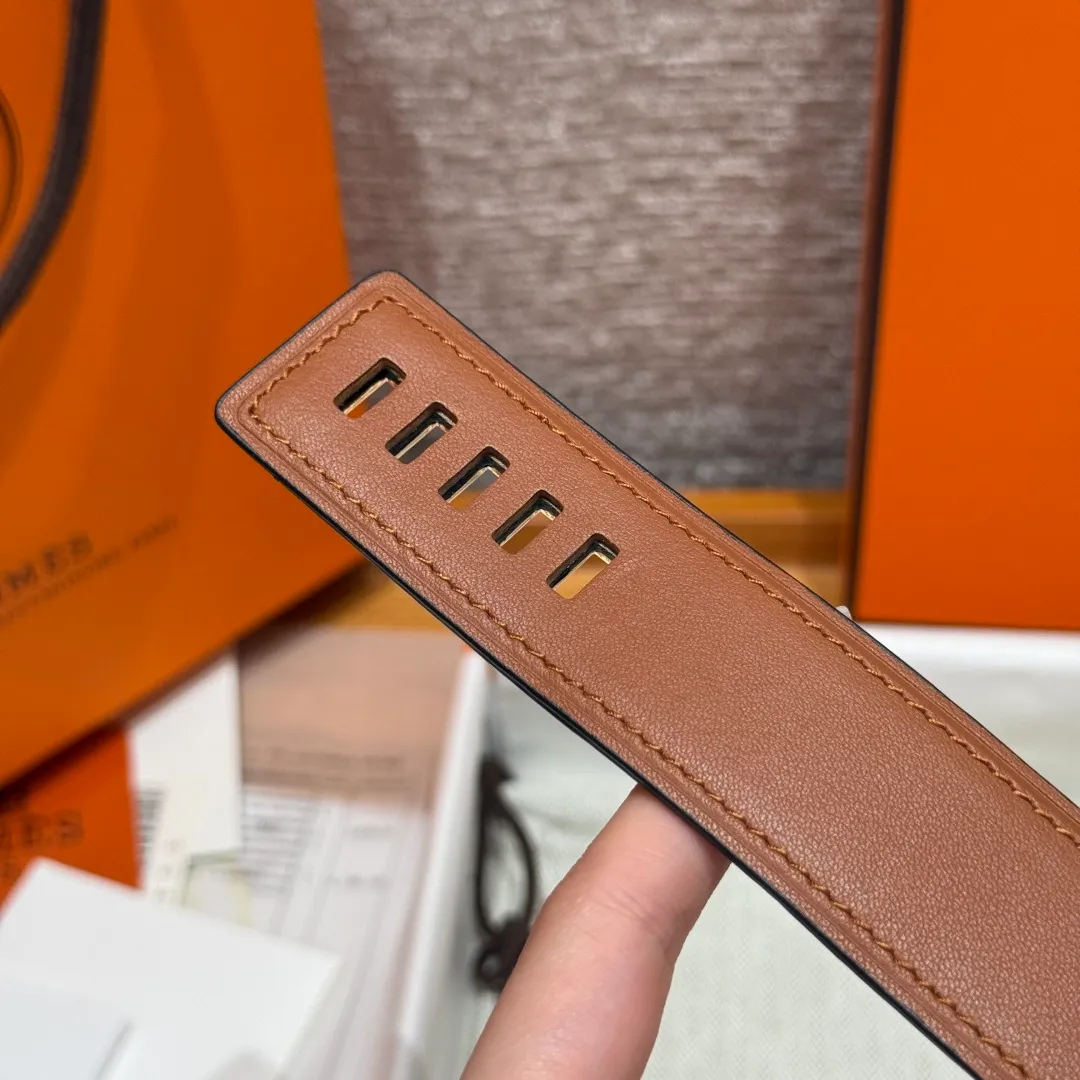 💰560💰Full package💰 💍Purchase level Hermès ⚡️🌹Collier de Chien 32 belt Crocodile🐊 embossed calfskin belt with metal belt buckle. This Collier de Chien belt continues the rock style and has been upgraded. The narrow design highlights daily fashion. Width: 32mm
