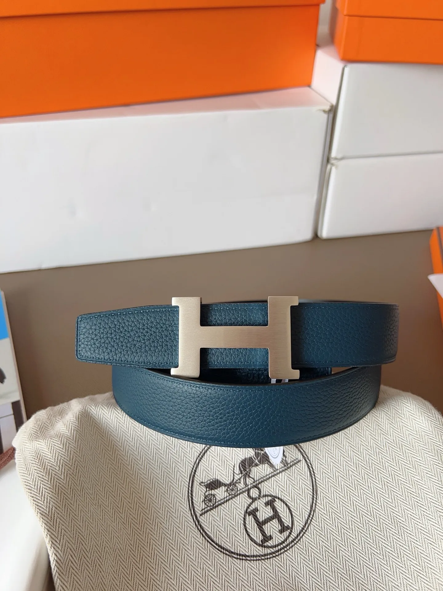 💰480💰Full set of packaging💰💍Purchase level Hermes "HERMES" new craftsmanship, original wiring 3.2cm, colors are black, earthy yellow, tin gray, coffee color, Prussian basket double-sided belt🇫🇷French original togo leather/A-grade steel buckle The quality is beyond doubt, there is no better, only the best,