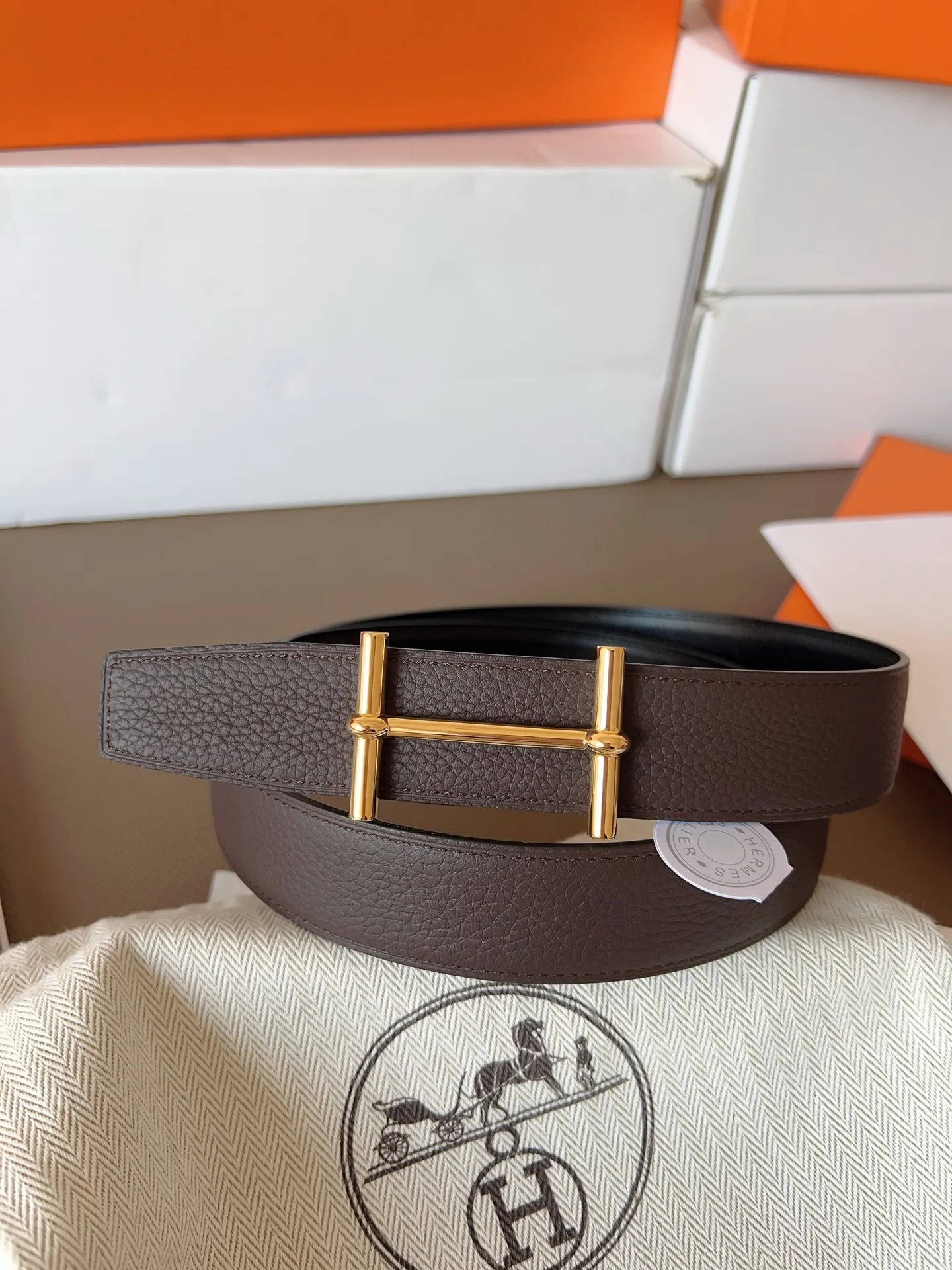 💰480💰Full set of packaging💰💍Purchase level Hermes "HERMES" new craftsmanship, original wiring 3.2cm, colors are black, earthy yellow, tin gray, coffee color, Prussian basket double-sided belt🇫🇷French original togo leather/A-grade steel buckle The quality is beyond doubt, there is no better, only the best,