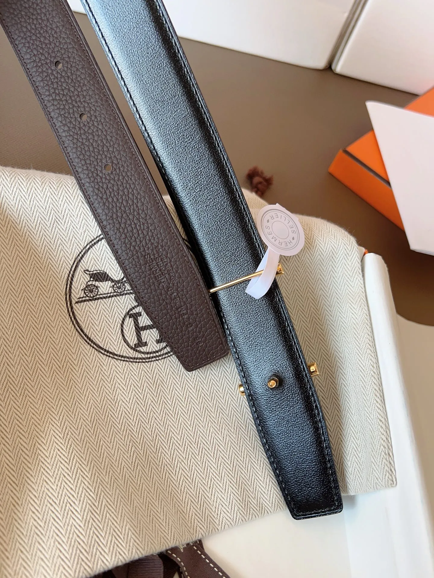 💰480💰Full set of packaging💰💍Purchase level Hermes "HERMES" new craftsmanship, original wiring 3.2cm, colors are black, earthy yellow, tin gray, coffee color, Prussian basket double-sided belt🇫🇷French original togo leather/A-grade steel buckle The quality is beyond doubt, there is no better, only the best,