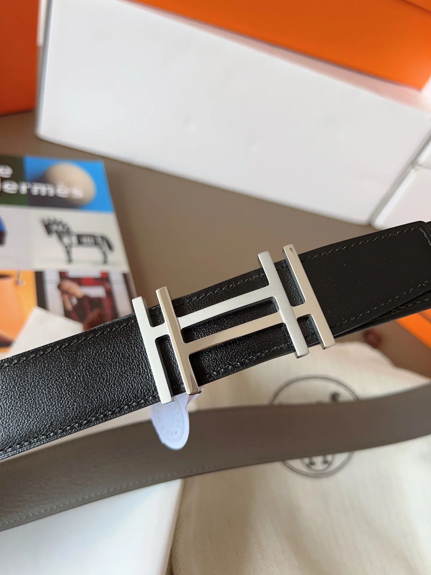 💰480💰Full set of packaging💰💍Purchase level Hermes "HERMES" new craftsmanship, original wiring 3.2cm, colors are black, earthy yellow, tin gray, coffee color, Prussian basket double-sided belt🇫🇷French original togo leather/A-grade steel buckle The quality is beyond doubt, there is no better, only the best,
