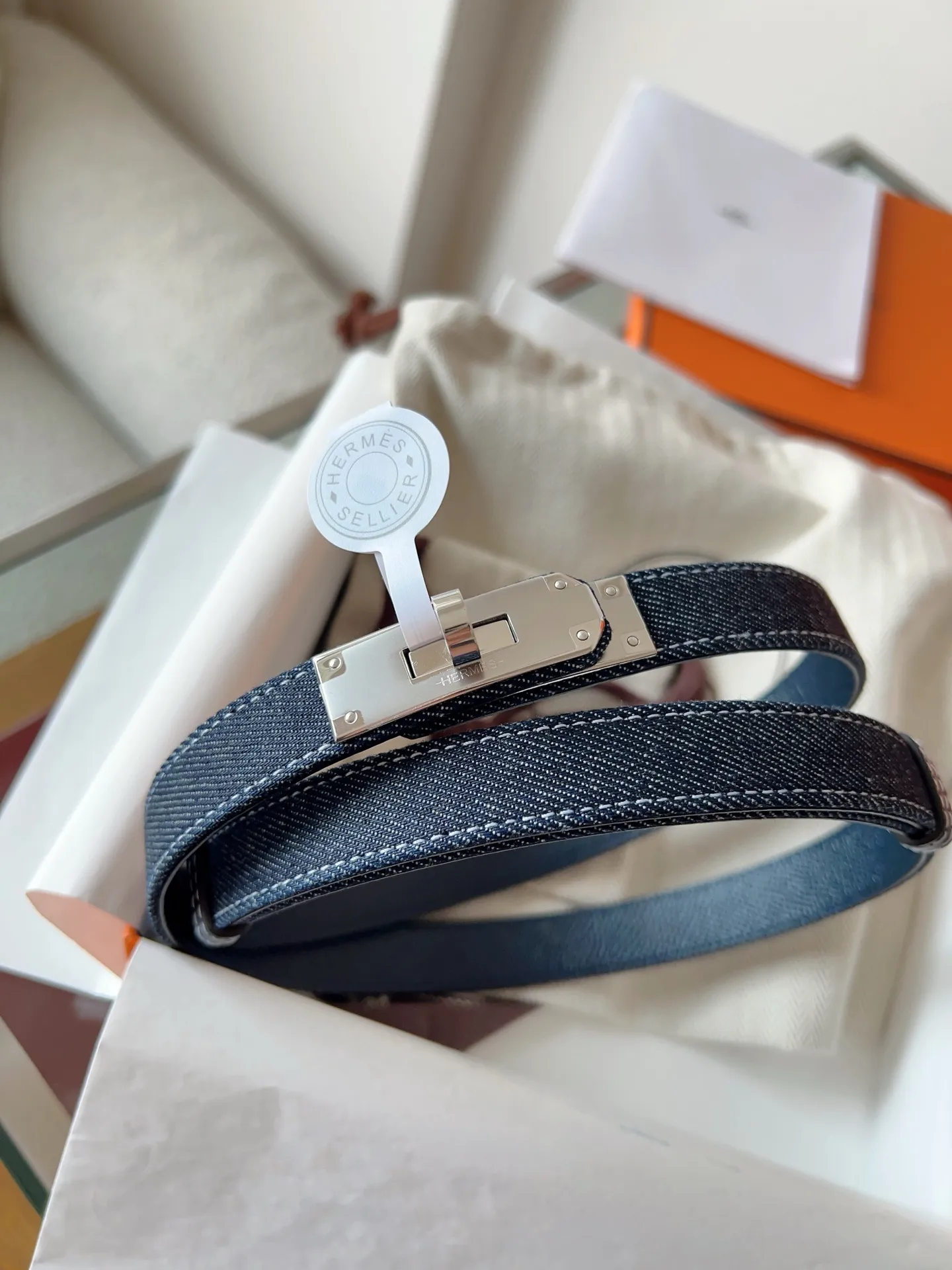 "HERMES" upgraded version 2025, brand new semi-handmade Kelly belt colors are black/gold/elephant gray/white/windbreaker rice (canvas) original EPSOM leather, the quality is beyond doubt