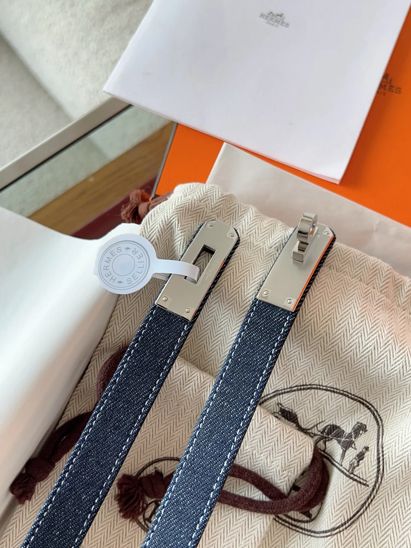 "HERMES" upgraded version 2025, brand new semi-handmade Kelly belt colors are black/gold/elephant gray/white/windbreaker rice (canvas) original EPSOM leather, the quality is beyond doubt