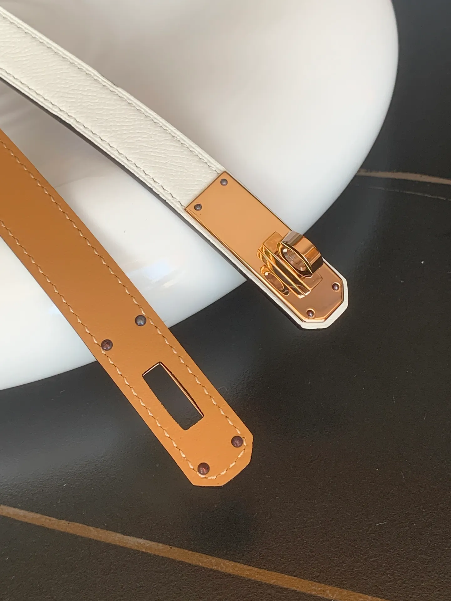💰498💰Full package💰 💍Purchasing-grade Hermes⚡️🌹Kelly EPSOM imported calfskin⚡️🌹Width 1.8Cm! Discount gold, silver and rose gold in 3⃣️ colors! Adjustable length, one size fits all! summer boutique