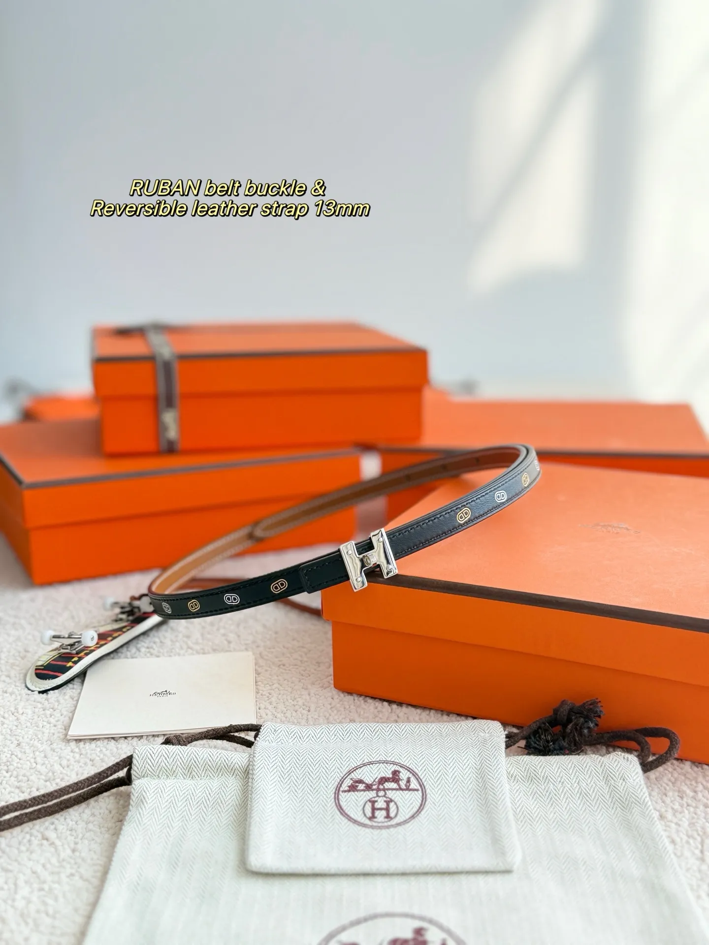 💰440💰Full package💰 💍Purchase level Hermès⚡️🌹RUBAN boutique hardware with imported Epsom leather, width 1.3cm Hermes women's belt is highly praised for its exquisite craftsmanship, high-quality materials and classic design. It is the top choice for women's belts. It is simple and elegant. The product has a delicate feel. It is not only a practical accessory, but also adds highlights to the overall look.