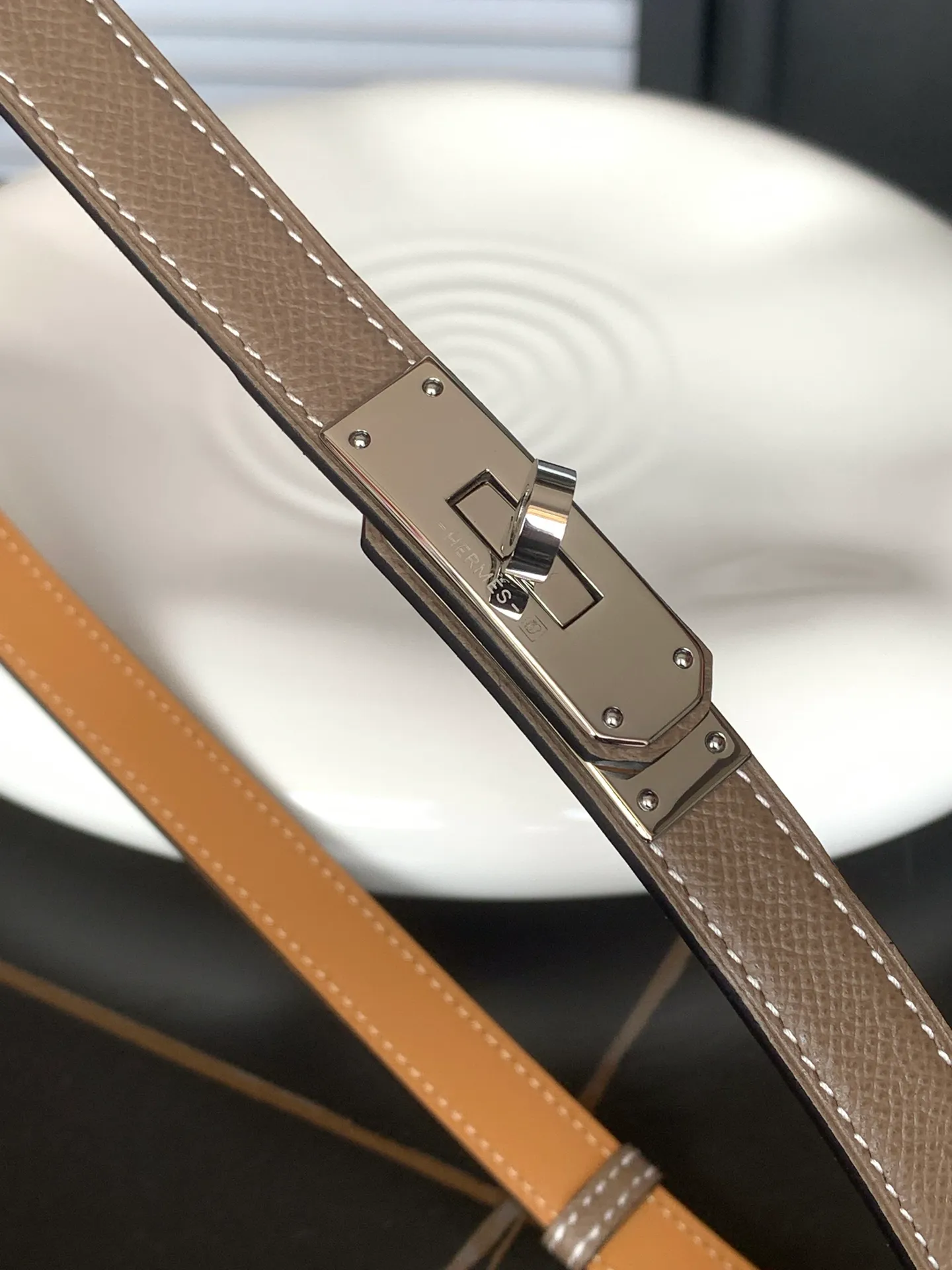 💰498💰Full package💰 💍Purchasing-grade Hermes⚡️🌹Kelly EPSOM imported calfskin⚡️🌹Width 1.8Cm! Discount gold, silver and rose gold in 3⃣️ colors! Adjustable length, one size fits all! summer boutique