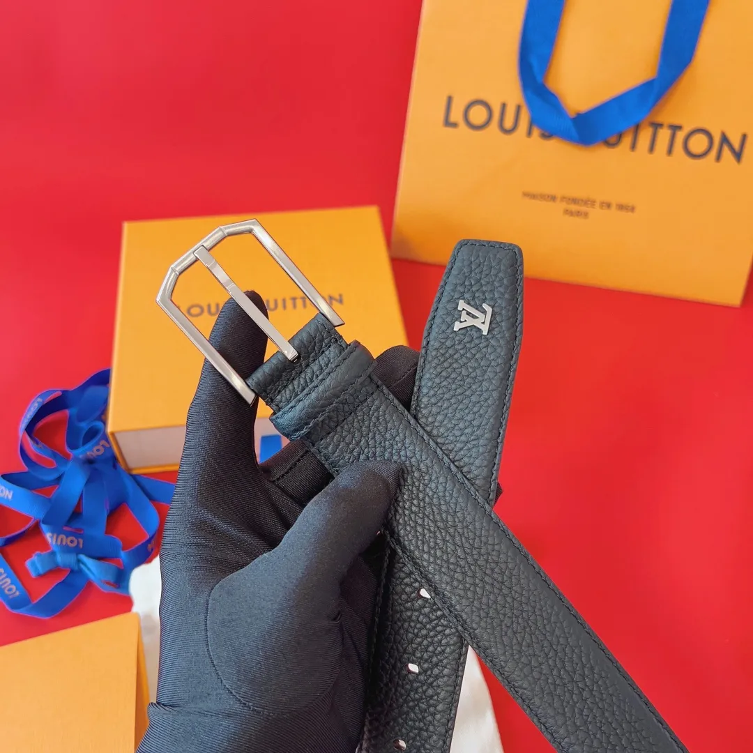 💰520💰Full package💰 💍Purchasing-grade LV launches new 3.5cm wide M8632, new style pin buckle.