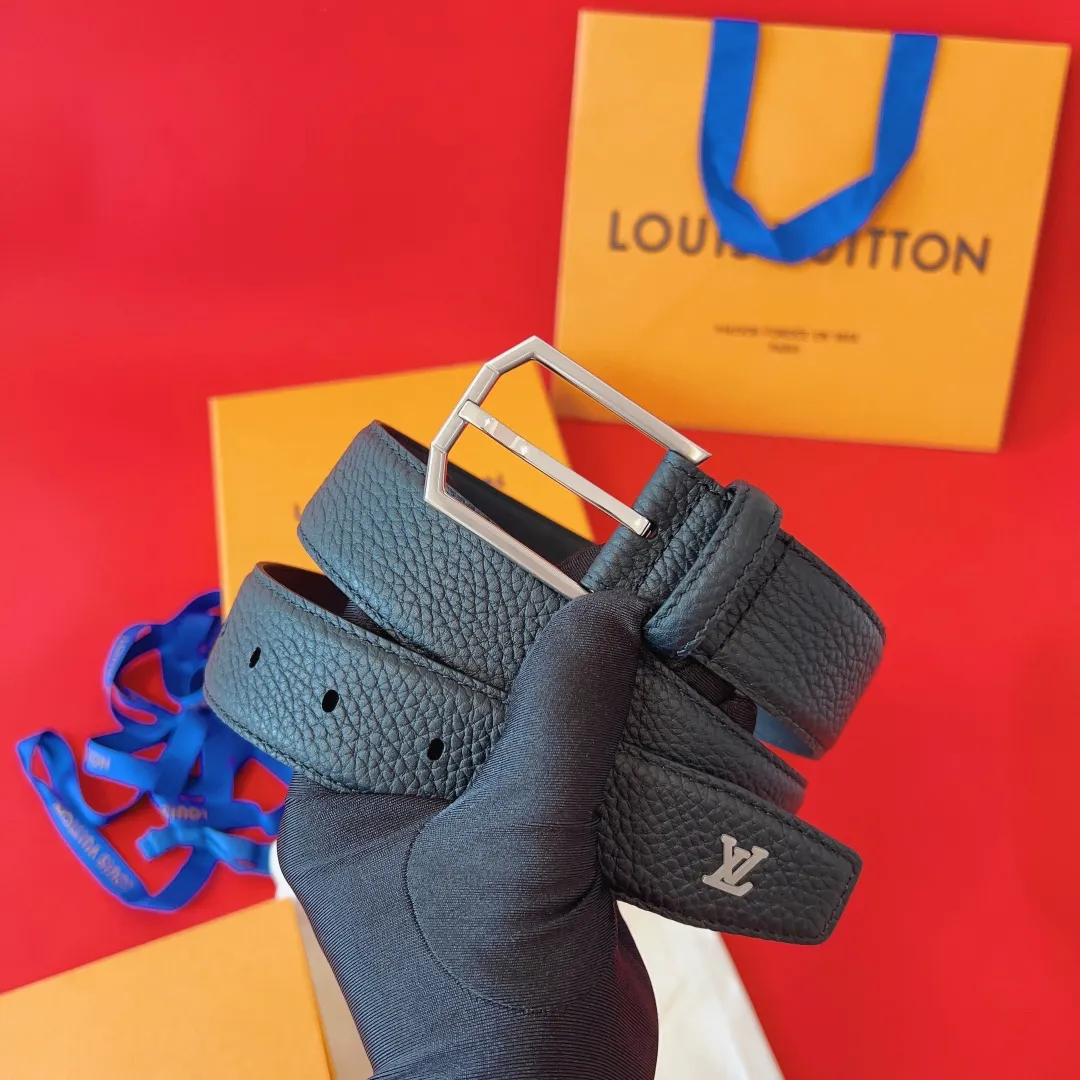 💰520💰Full package💰 💍Purchasing-grade LV launches new 3.5cm wide M8632, new style pin buckle.