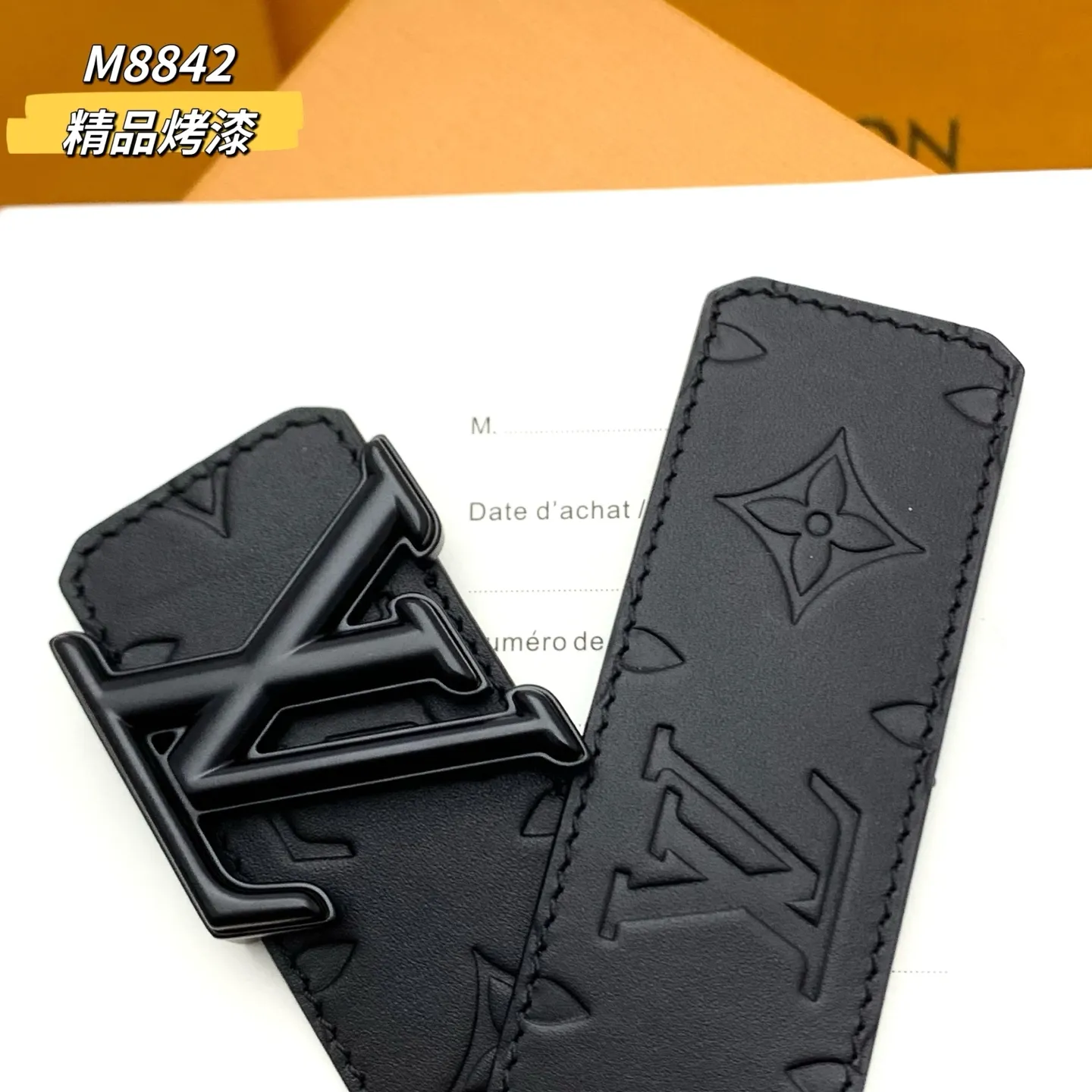 💰480💰Full package💰 💍Purchasing-grade M8842 LV Dimension double-sided waist is made of deep leather with Monogram pattern embossed on it. When flipped over, the delicate and smooth side will appear, revealing a calm charm in elegance. The eye-catching LV letter buckle is outlined in gradient tones, giving the classic design a trendy twist. Width 4.0cm