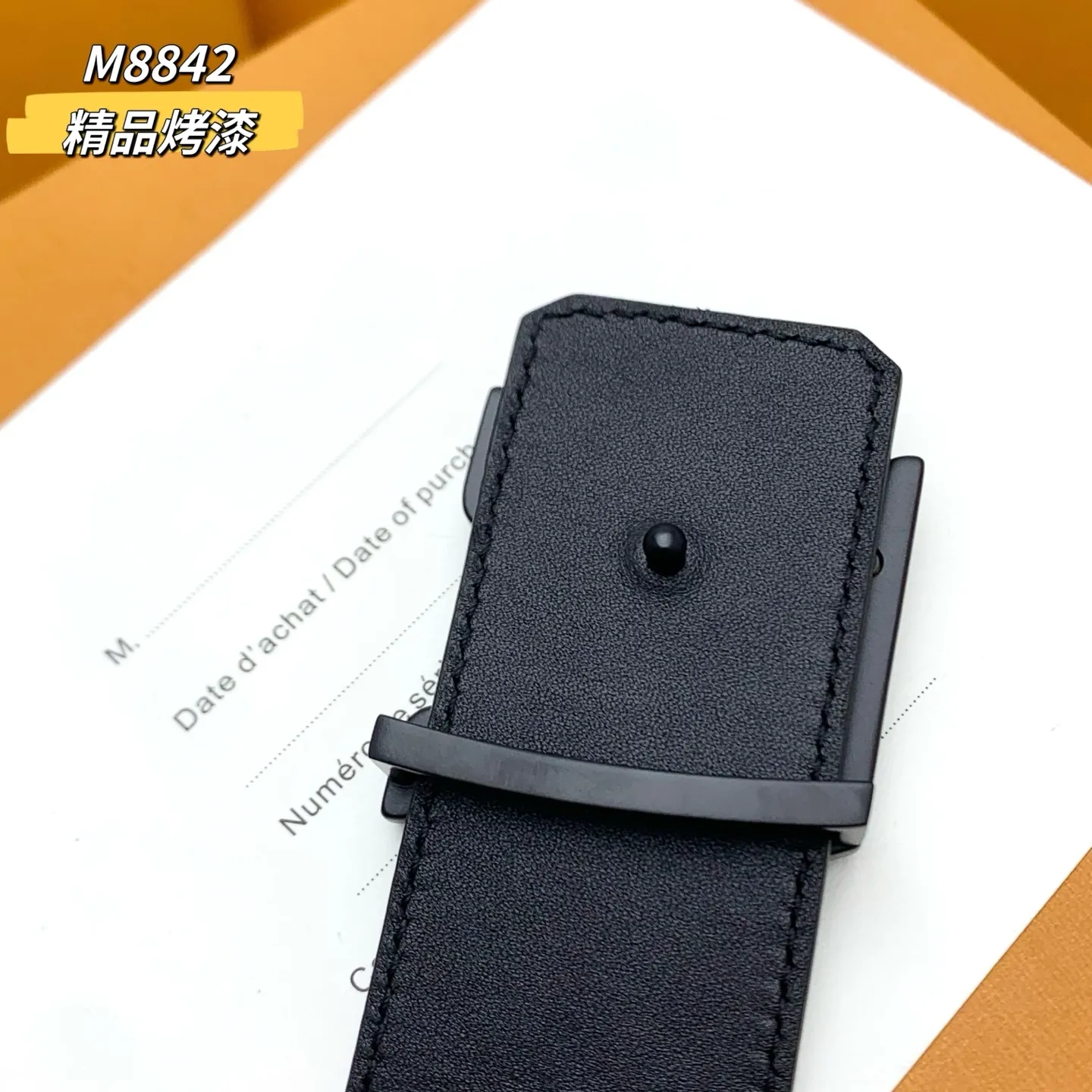 💰480💰Full package💰 💍Purchasing-grade M8842 LV Dimension double-sided waist is made of deep leather with Monogram pattern embossed on it. When flipped over, the delicate and smooth side will appear, revealing a calm charm in elegance. The eye-catching LV letter buckle is outlined in gradient tones, giving the classic design a trendy twist. Width 4.0cm