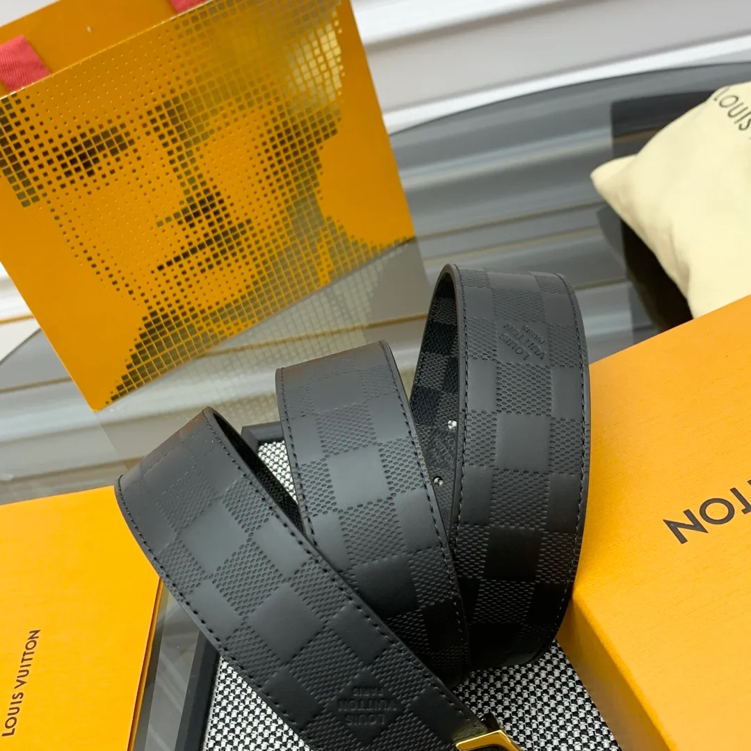 💰480💰Full package💰 💍Purchasing-grade LV⚡️🌹Donkey Brand👀New men's belt Width 4cm ⚡️🌹Customized canvas fabric decorated with new pattern effect (pure color) Set off imported calfskin color base with exquisite letter buckle, great feel⚡️🌹Paired with the latest original gift box from the counter