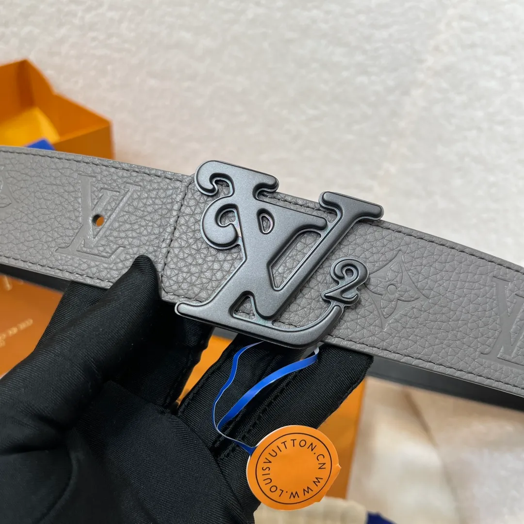 💰480💰Complete package💰 💍Purchase level, trendy men's wear, new belt LV NEW, width 4cm, the belt surface is made of imported Togo pebbles, embossed with floral patterns, pure black original calfskin bottom, feels great, matched with exquisite buckles of the same color as the belt, multi-color🉑choice