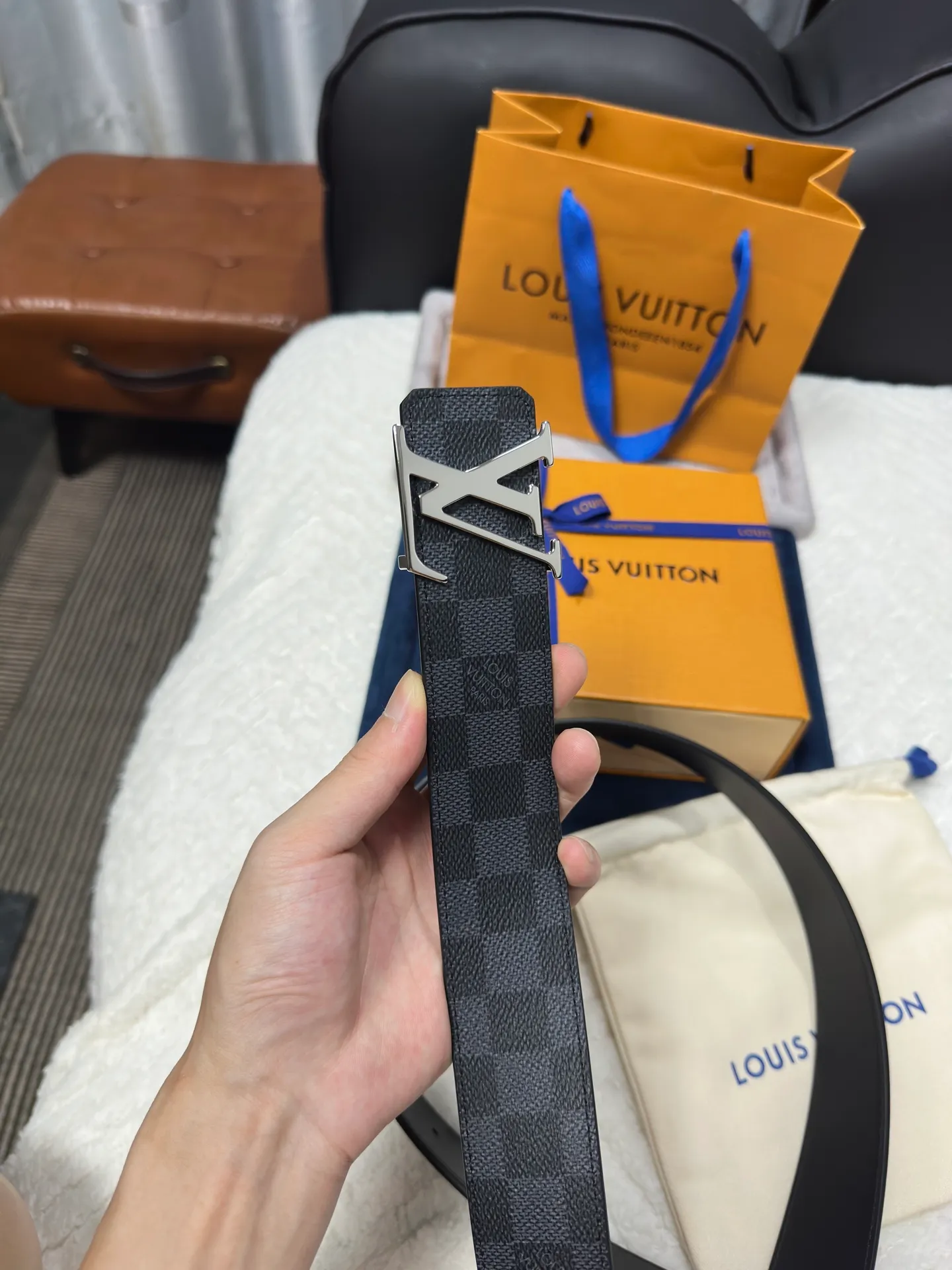 💰440💰Full set of packaging💰 💍purchase grade LV Louis Vuitton M0213 black and gray checkerboard width 4.0cm high-quality LV buckle