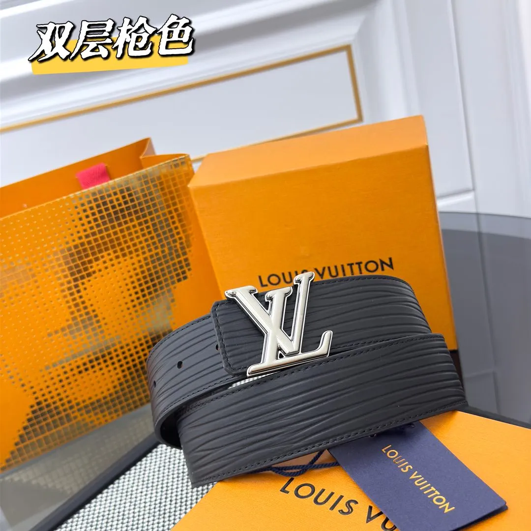 💰480💰Full package💰 💍Purchasing-grade LV Dimension double-sided belt combines creative heritage with gorgeous street style, highlighting the fashion vision of creative director Pharrell Williams. Monogram canvas covers the outer layer, and the LV Dimension metal buckle shimmers with subtle luster, making it possible to express your personality in various occasions.