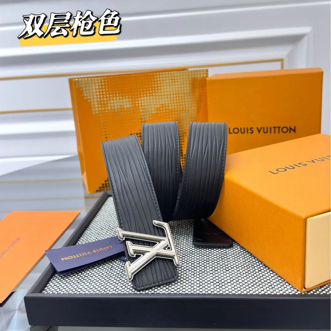 💰480💰Full package💰 💍Purchasing-grade LV Dimension double-sided belt combines creative heritage with gorgeous street style, highlighting the fashion vision of creative director Pharrell Williams. Monogram canvas covers the outer layer, and the LV Dimension metal buckle shimmers with subtle luster, making it possible to express your personality in various occasions.