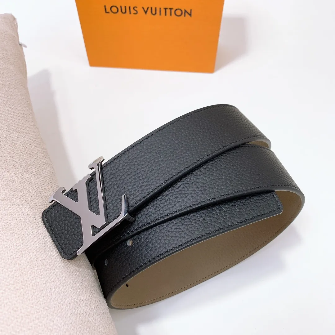 💰480💰Full package💰 💍Purchase level Lv imported pebbled cowhide classic men's belt, high-quality stainless steel letter head dual-use hanging buckle belt 4.0cm
