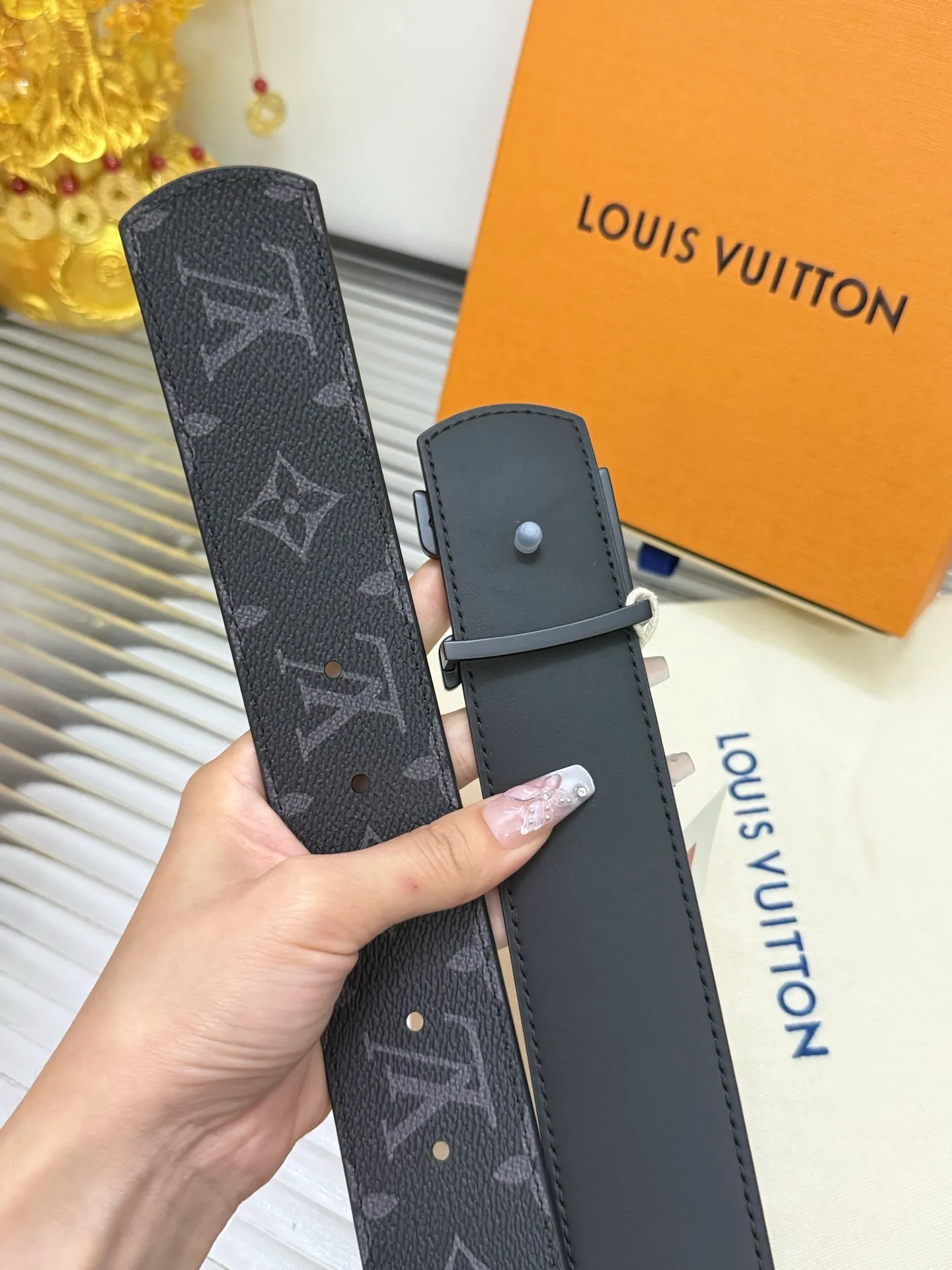 💰480💰Full package💰 💍Purchase level Lv new classic pattern⚡️🌹Original leather/imported calfskin⚡️🌹Double-sided can be used + high-quality painted black buckle⚡️🌹4.0cm wide