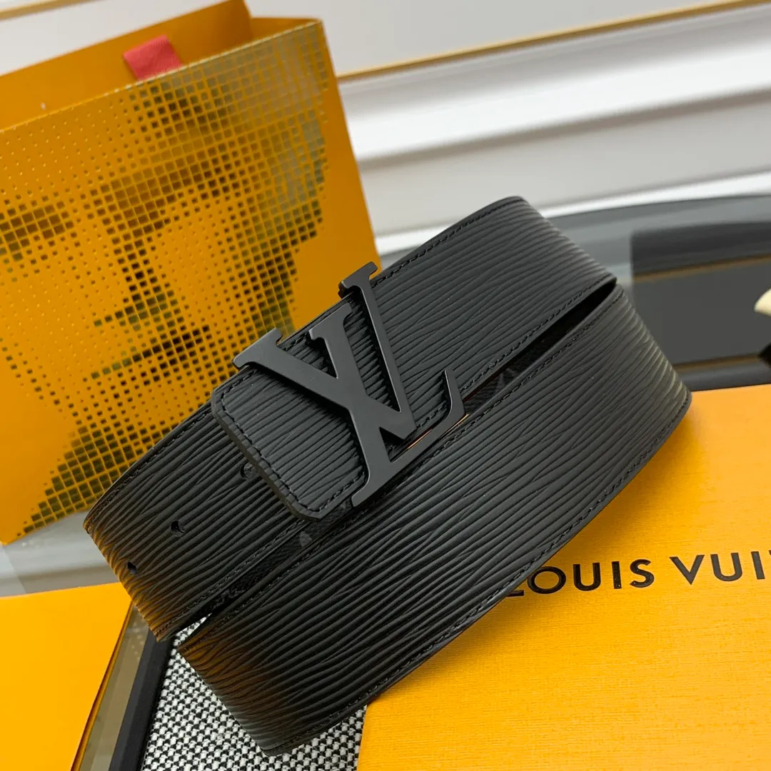 💰480💰Full package💰 💍Purchasing-grade LV⚡️🌹New~🤩Lvjia France🇫🇷Original leather Water-corrugated bottom Matching Italian🇮🇹Imported original leather⚡️🌹Size 4.0cm Premium hardware Imported furnace hardware