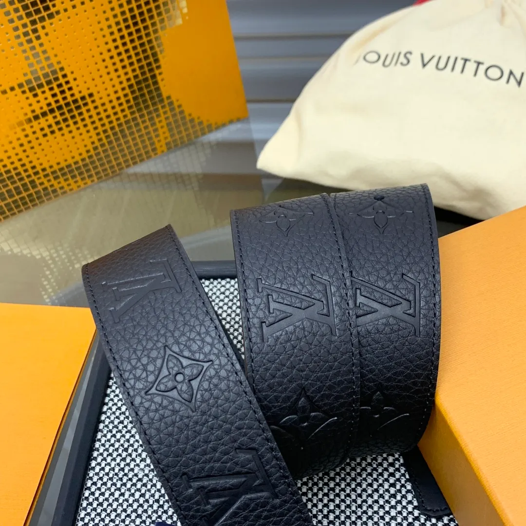 💰480💰Full package💰 💍Purchase level LV⚡️🌹New~🤩Lvjia France🇫🇷original leather embossed with Italian🇮🇹imported original calfskin bottom⚡️🌹size 4.0cm fine hardware imported furnace hardware
